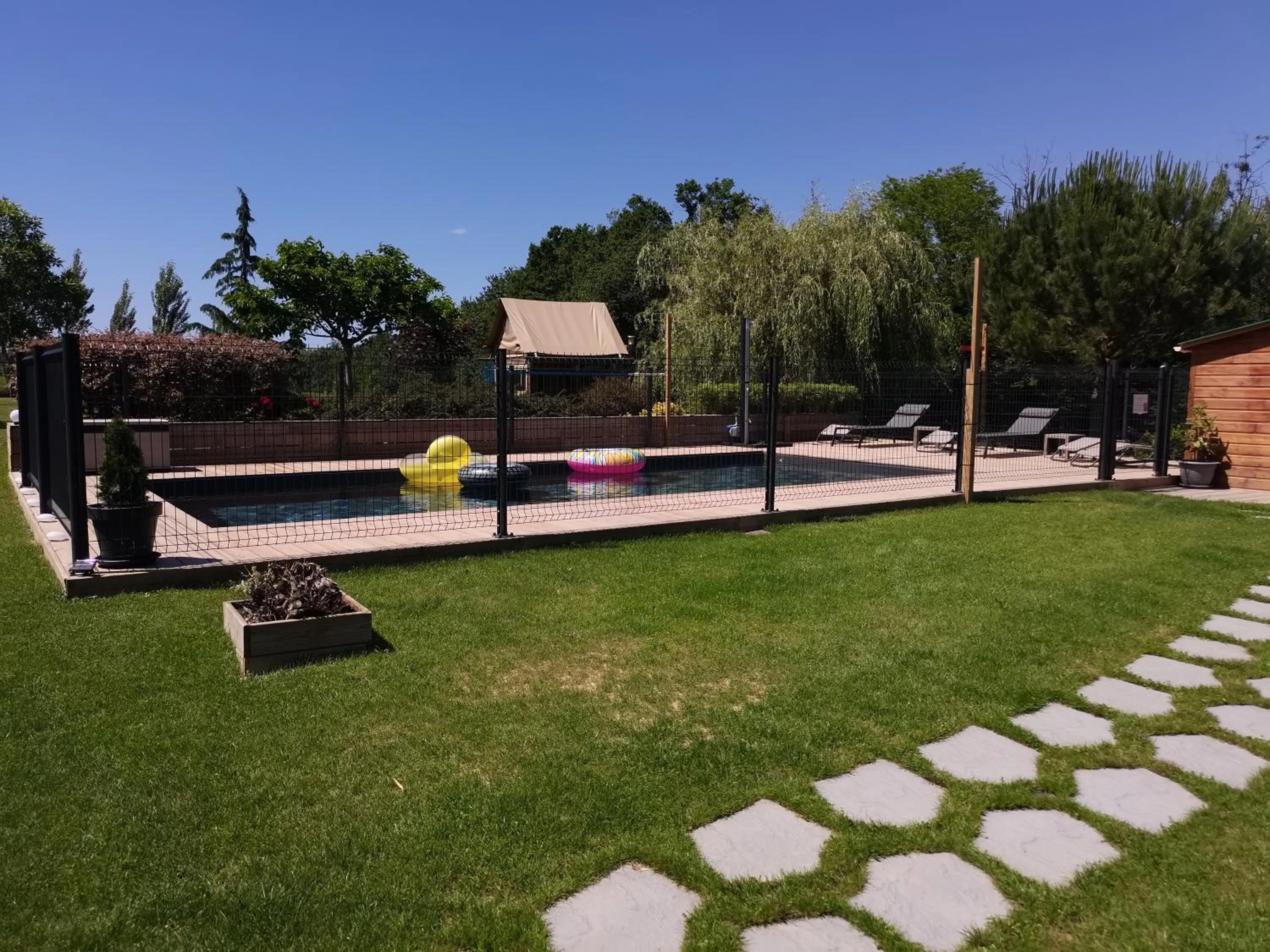 Swimming pool in Au Petit Pédegouaty