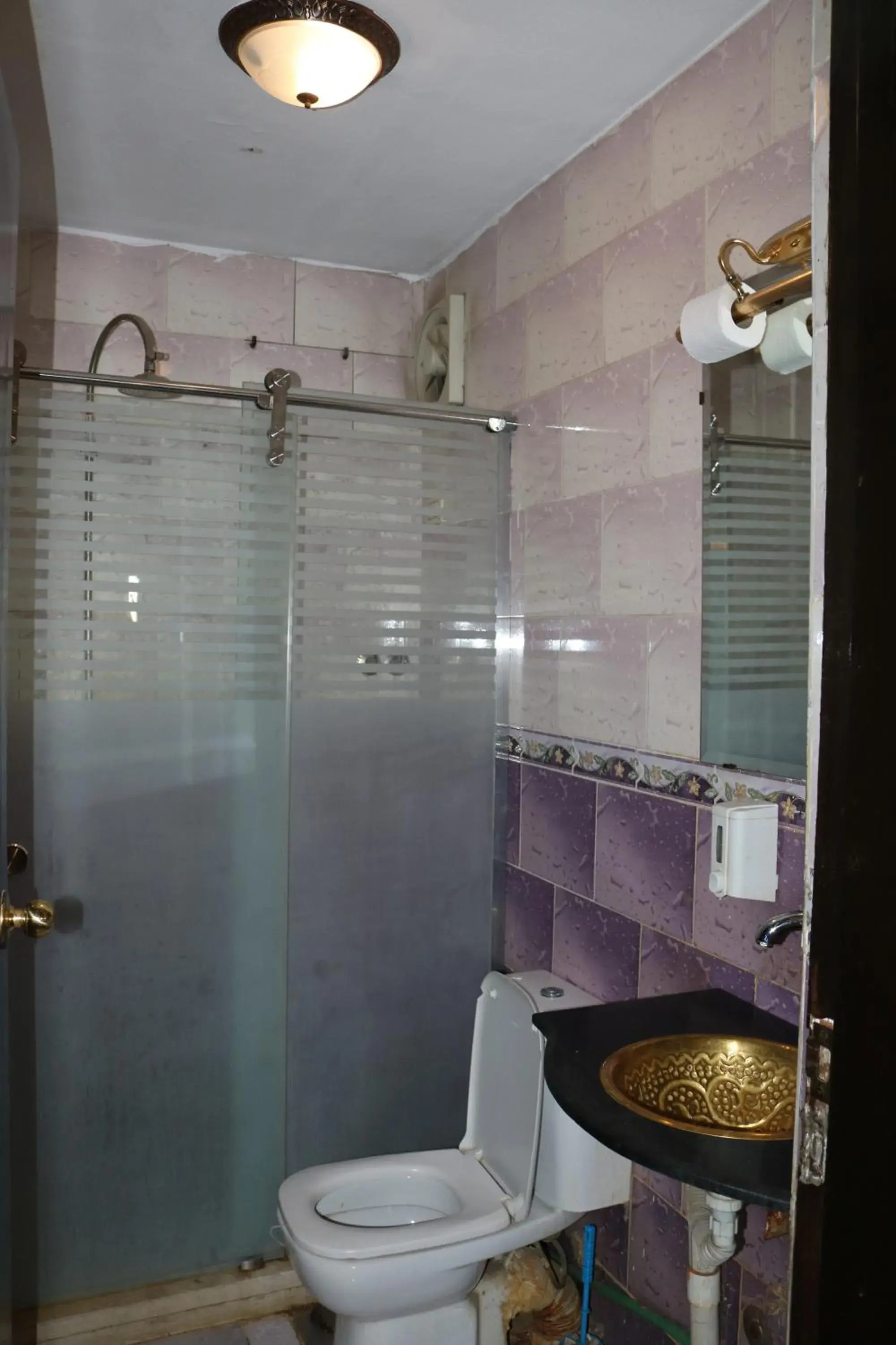 Family Room with Shared Bathroom in Wake Up! Cairo Hostel Family Room with Shared Bathroom in Wake Up! Cairo Hostel