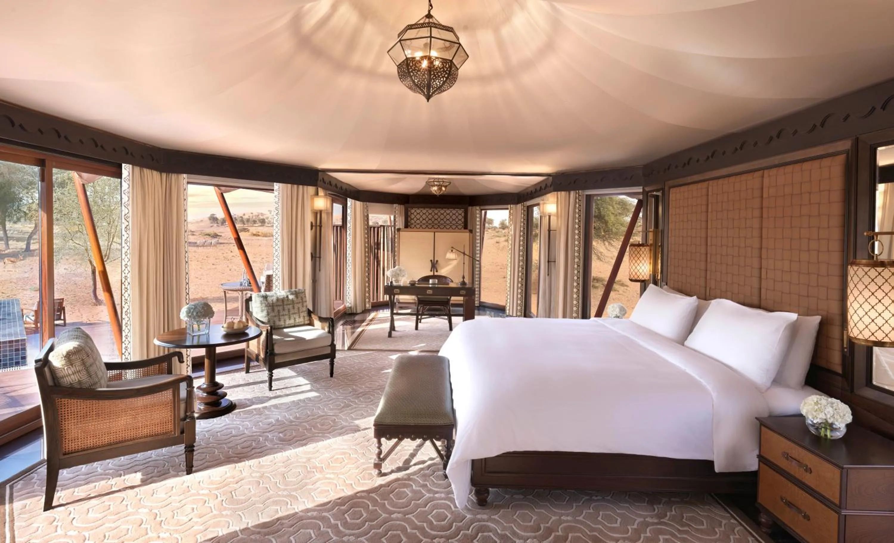 Bedroom, Bed in The Ritz-Carlton Ras Al Khaimah, Al Wadi Desert