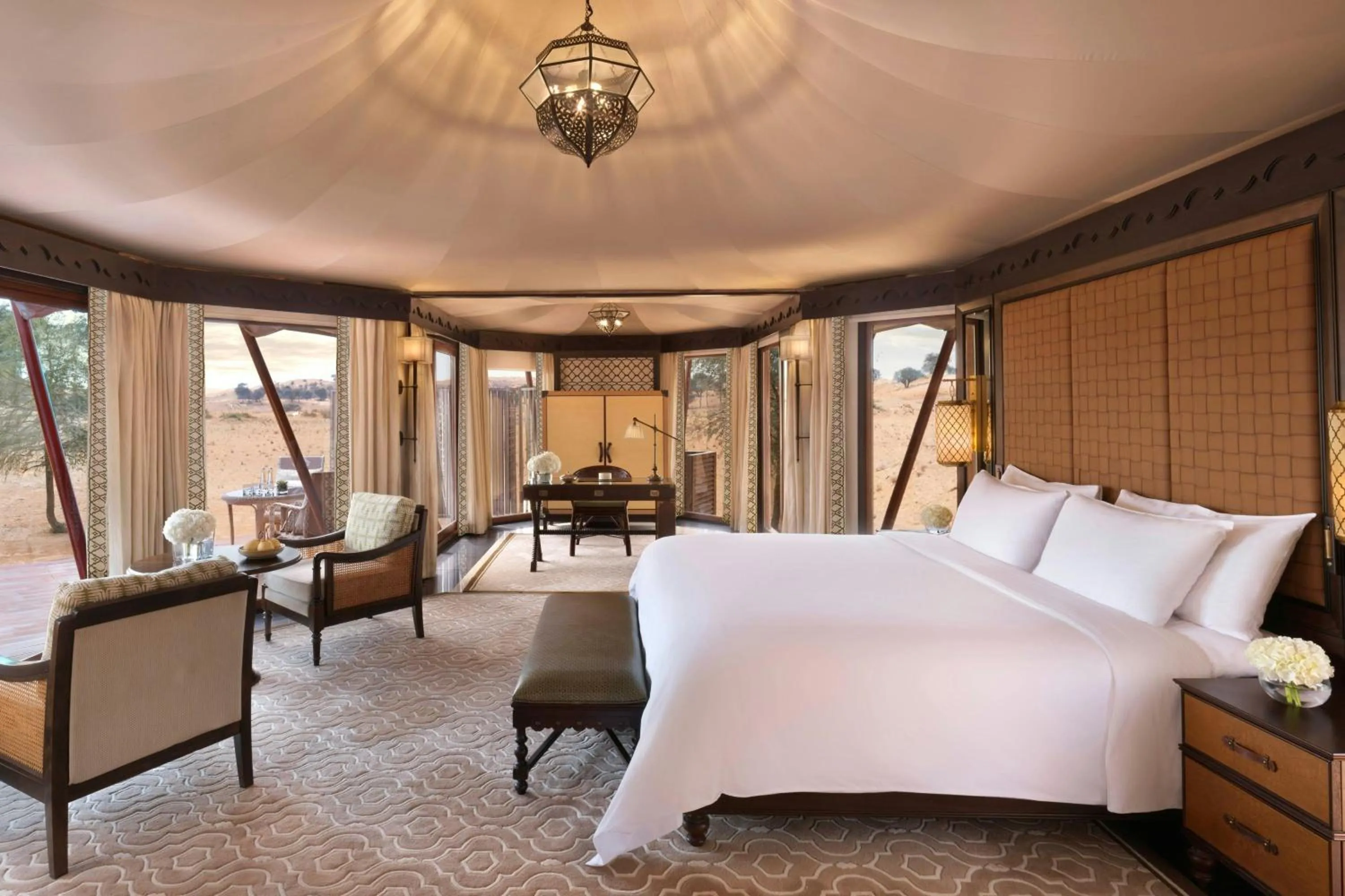 Bedroom, Bed in The Ritz-Carlton Ras Al Khaimah, Al Wadi Desert