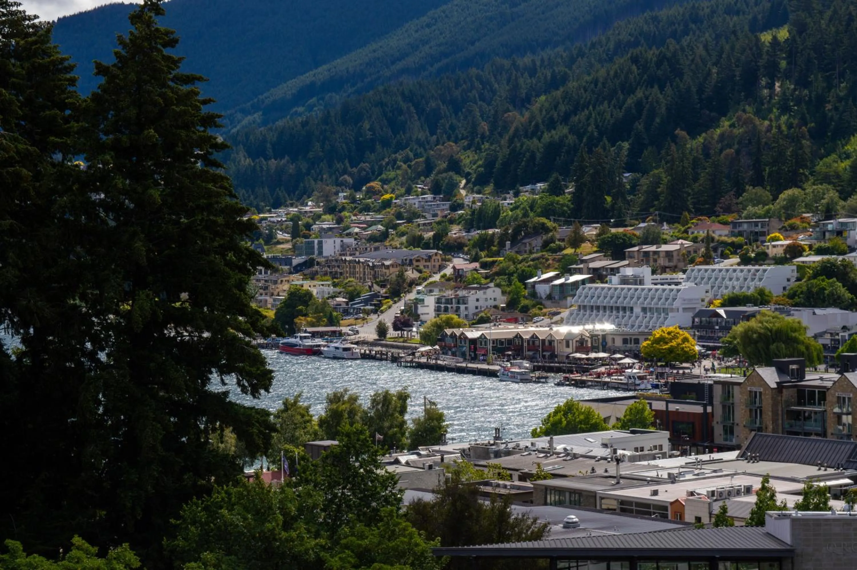 City view in Four Seasons Motel
