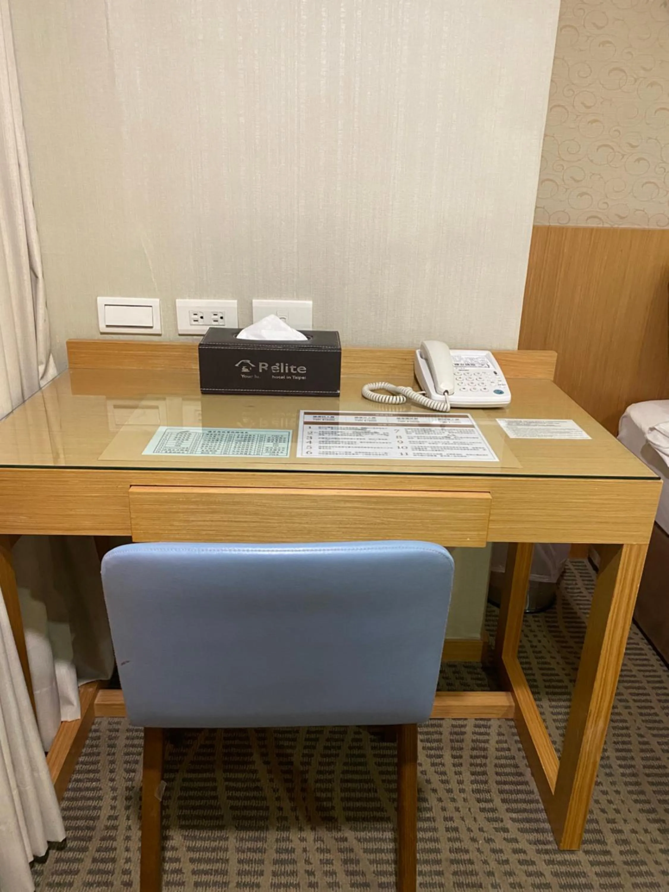 Seating area in Ximen Relite Hotel