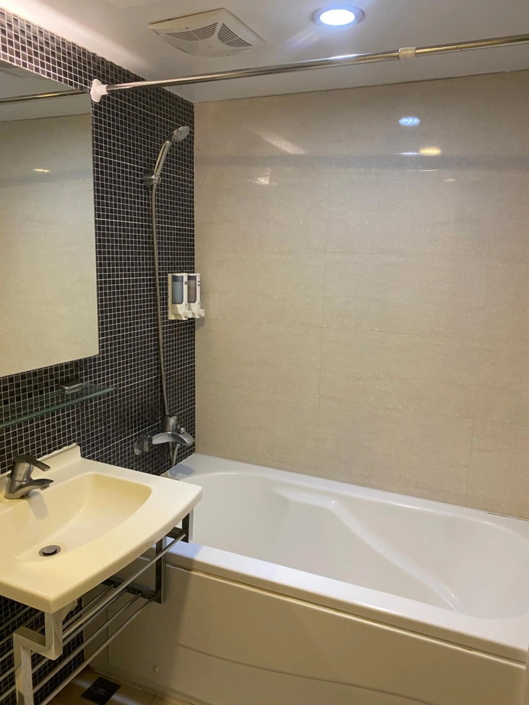 Bathroom in Ximen Relite Hotel