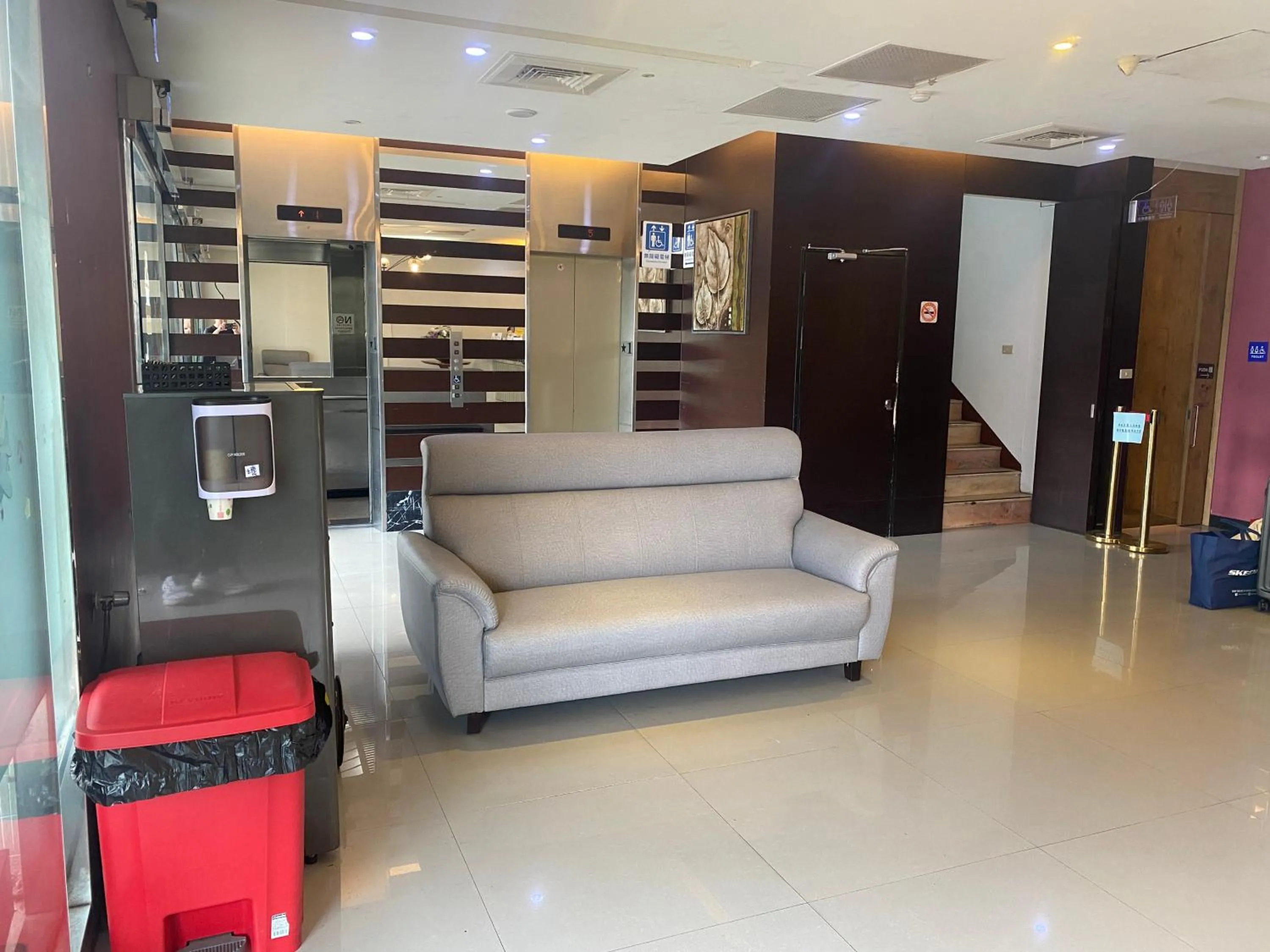 Patio in Ximen Relite Hotel