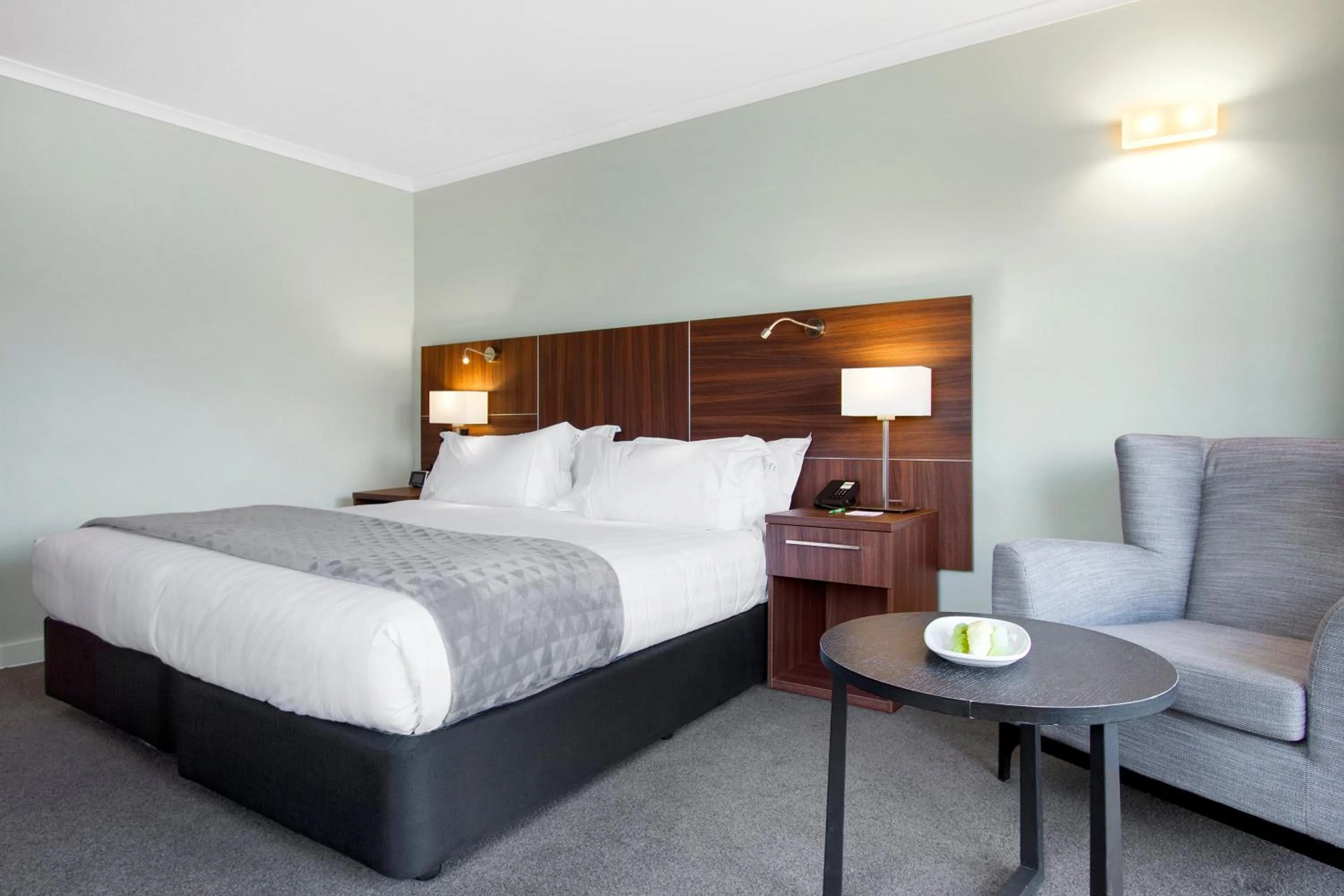 Photo of the whole room, Bed in Holiday Inn Queenstown Frankton Road by IHG