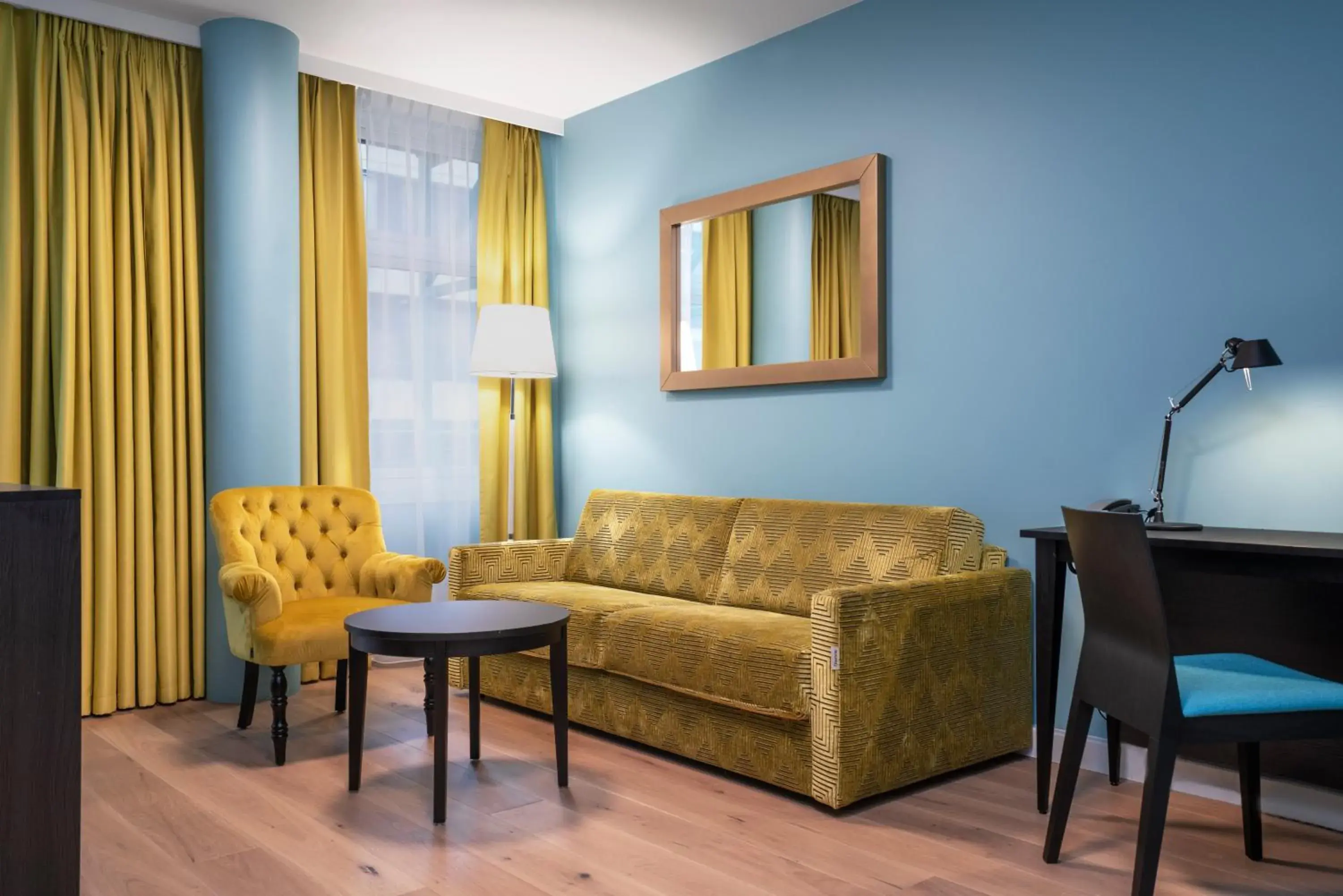 Business Double Room in Thon Hotel Slottsparken Business Double Room in Thon Hotel Slottsparken