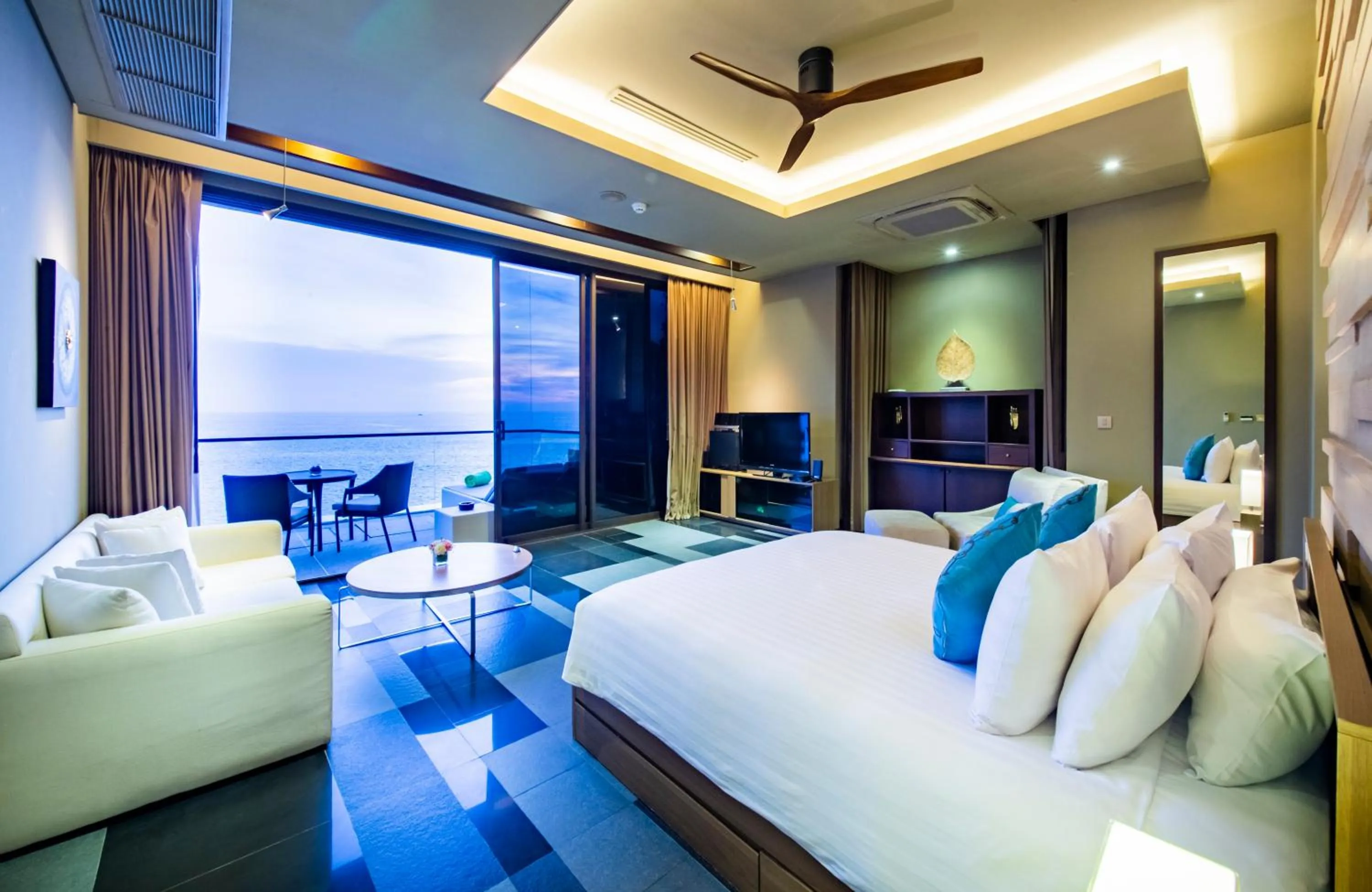 Bedroom, Bed in Impiana Private Villas Kata Noi