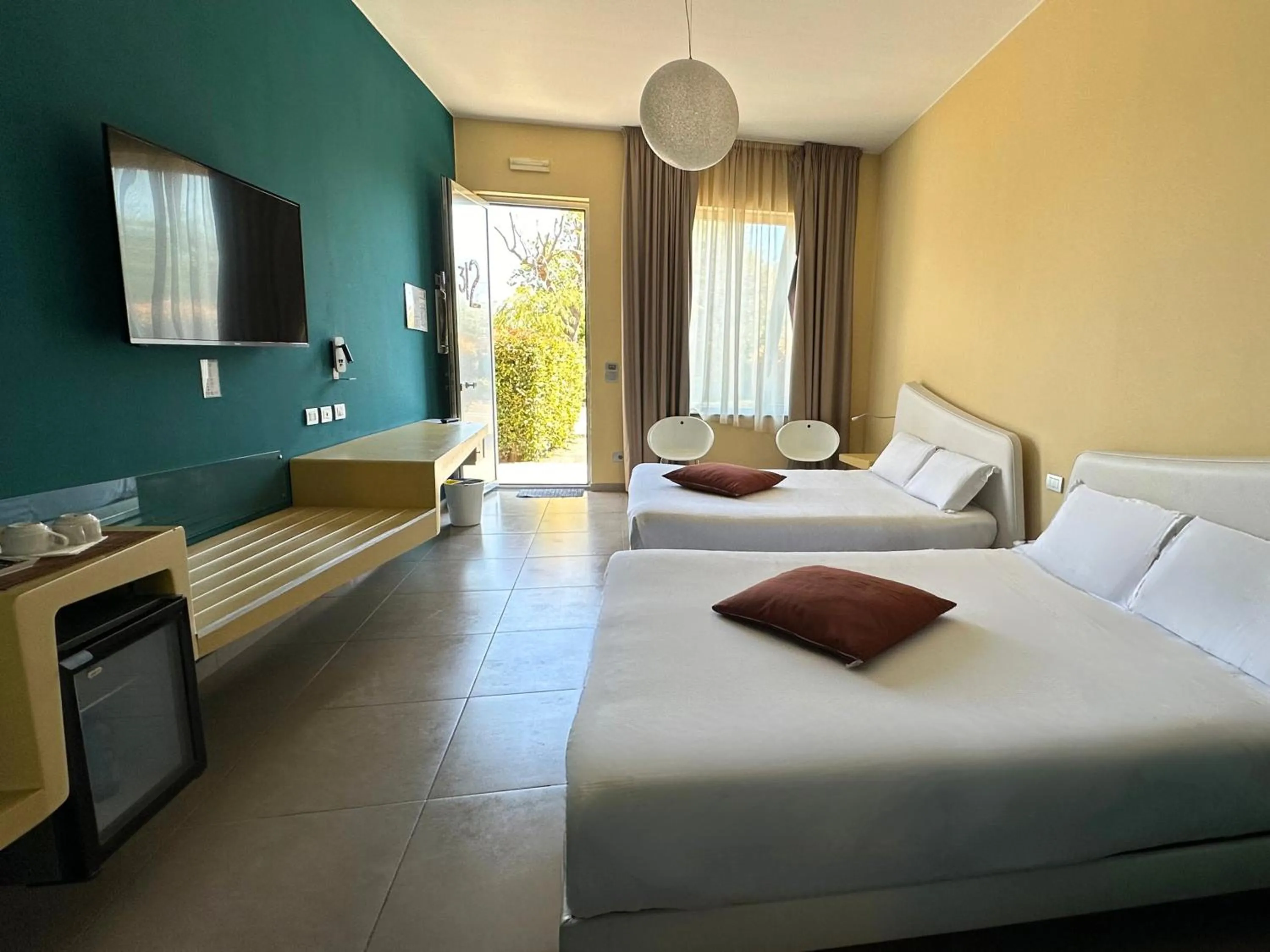 Bed in ibis Styles Catania Acireale