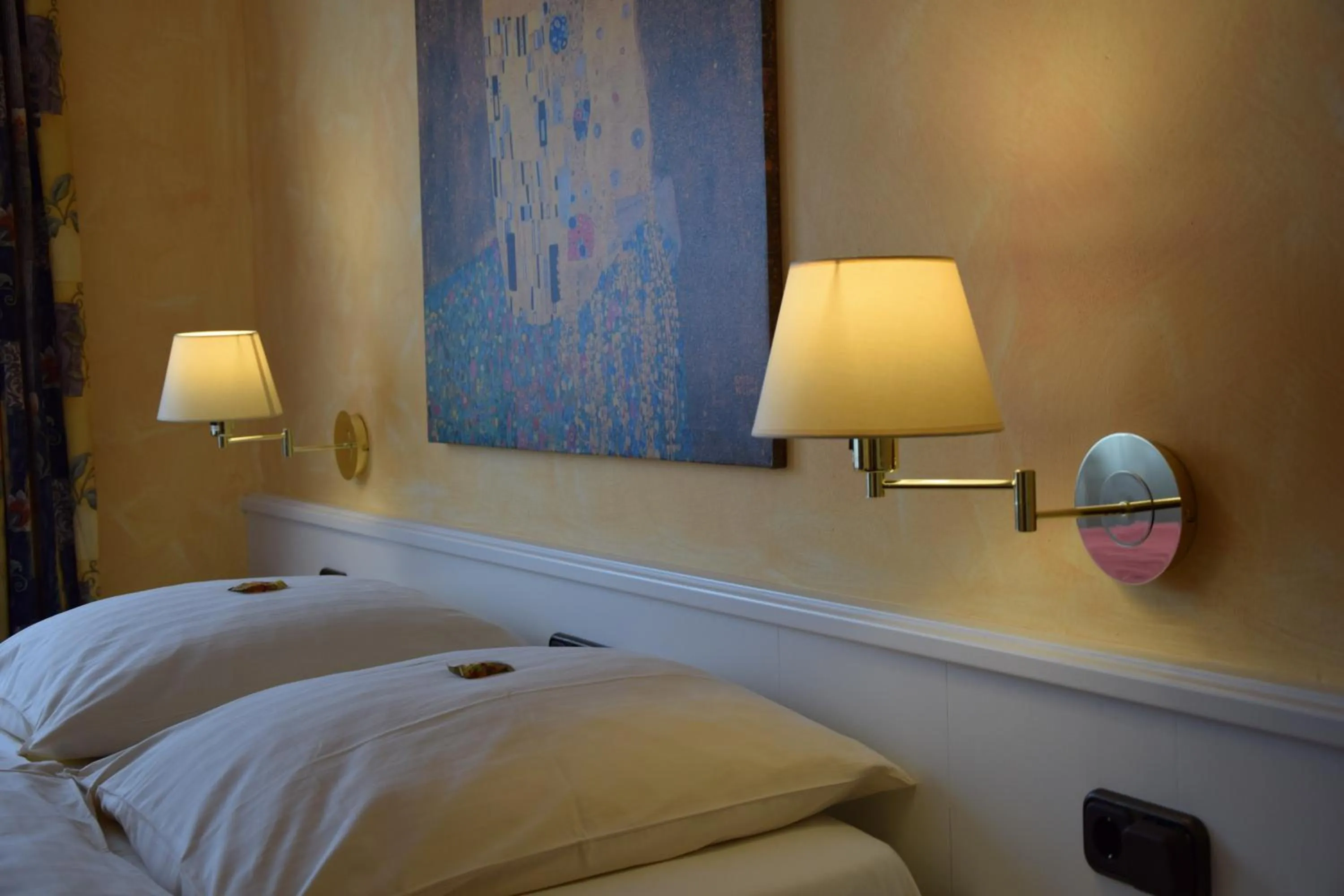 Photo of the whole room, Bed in Hotel Landhaus Knappmann