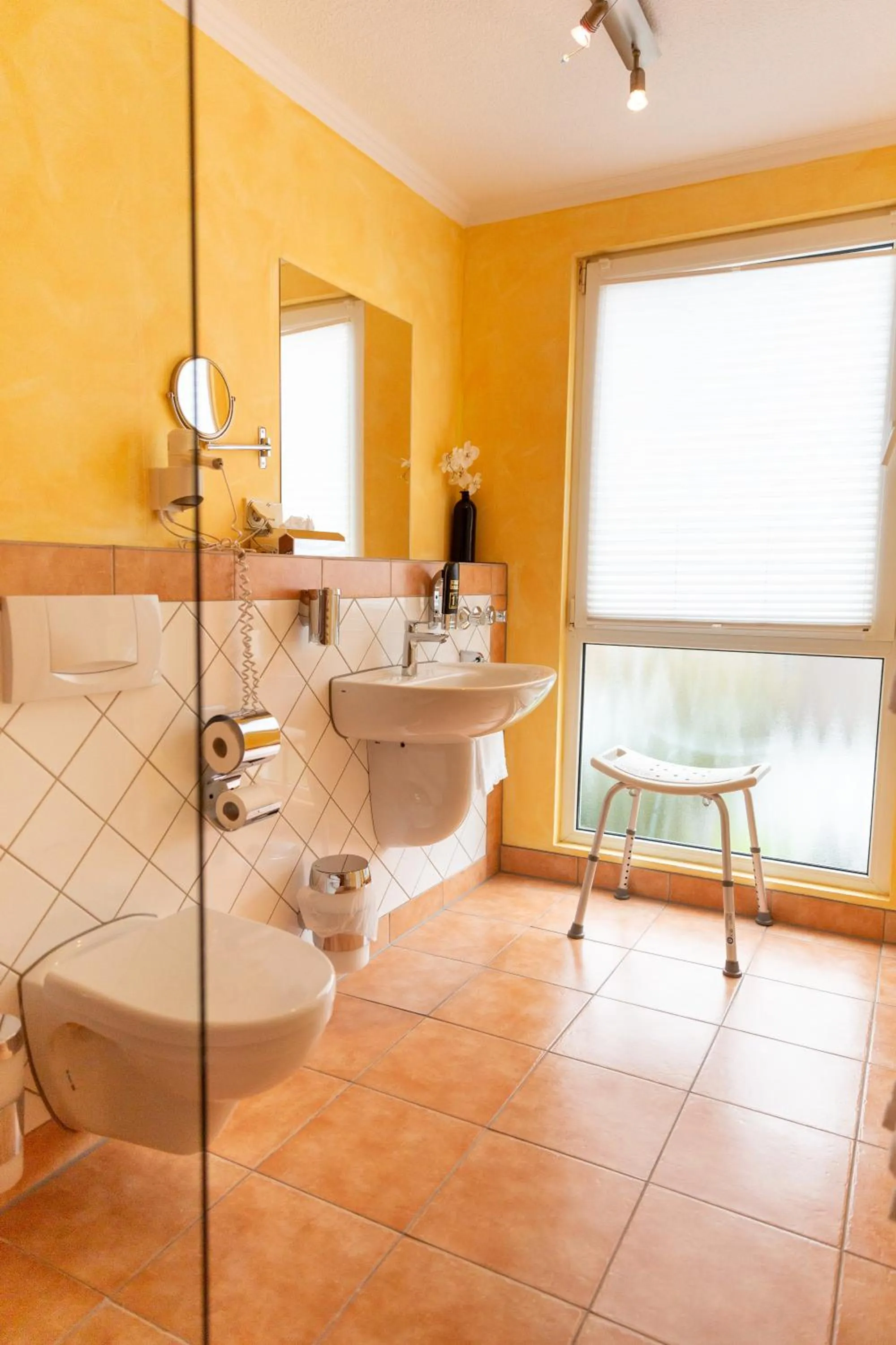 Bathroom in Hotel Landhaus Knappmann