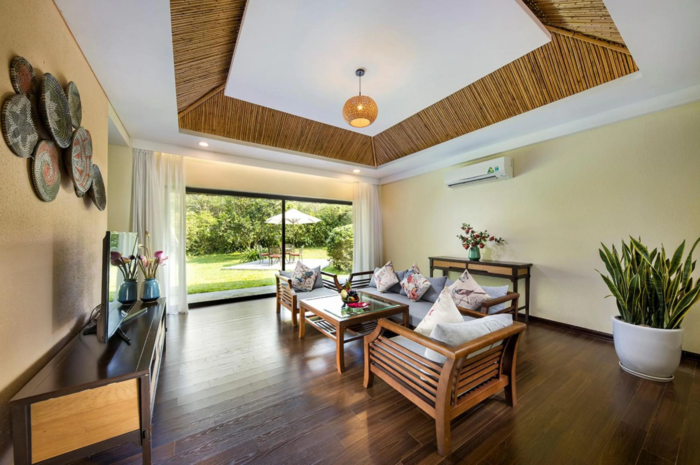 Living room in Serena Kim Boi Resort - Hoa Binh