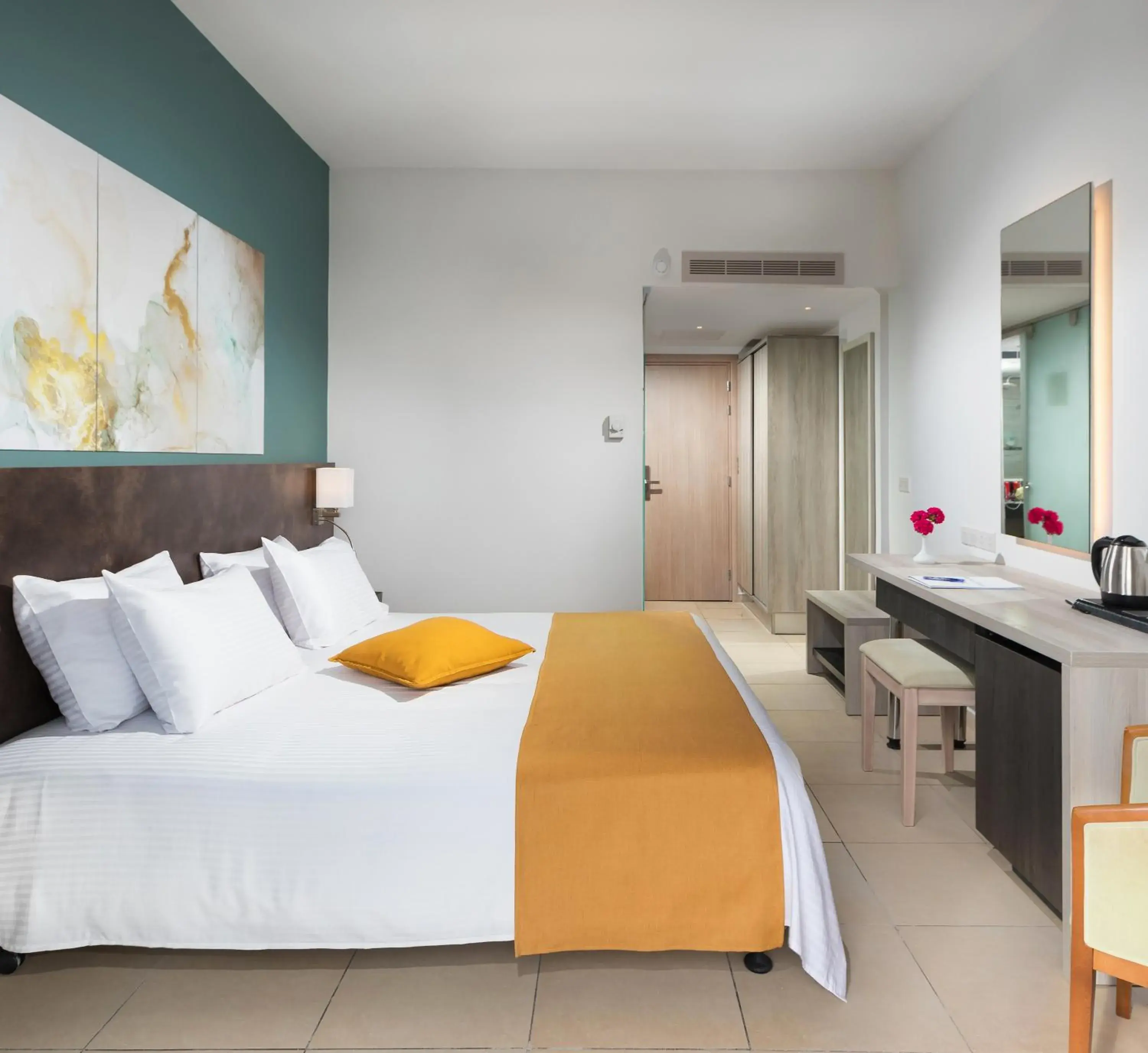 Double or Twin Room - single occupancy in Mayfair Hotel Double or Twin Room - single occupancy in Mayfair Hotel