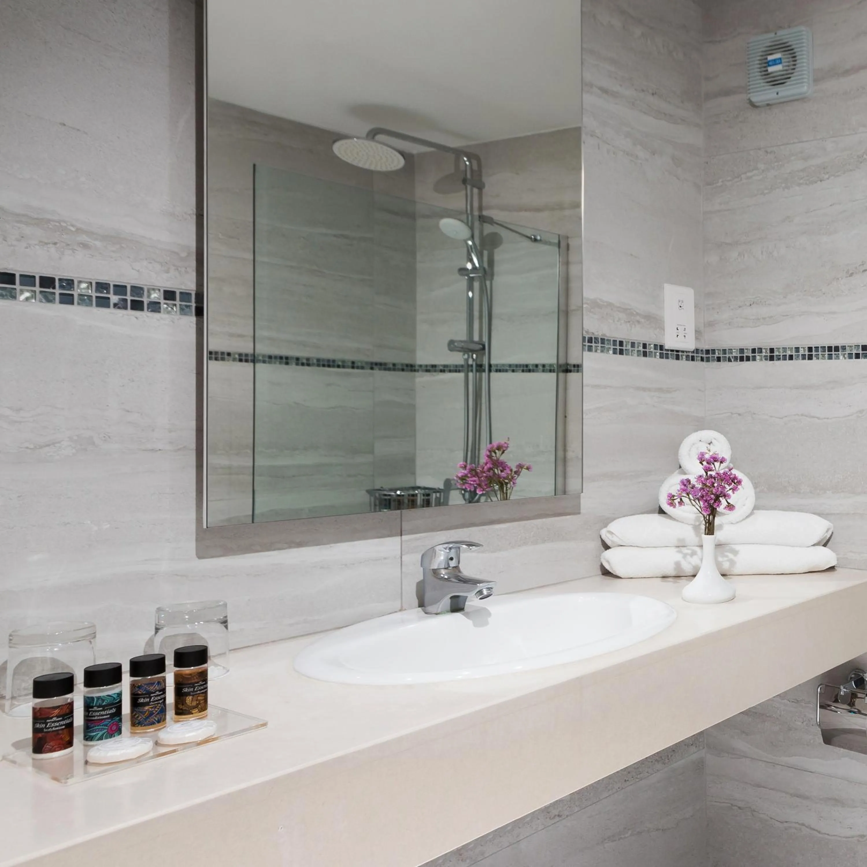 Bathroom in Mayfair Hotel