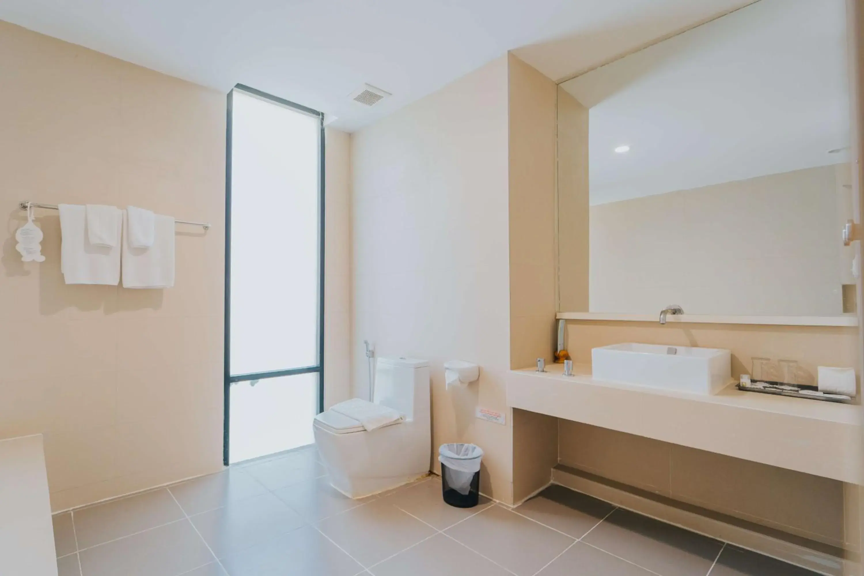 Superior Double or Twin Room in Sukhothai Treasure Resort & Spa Superior Double or Twin Room in Sukhothai Treasure Resort & Spa