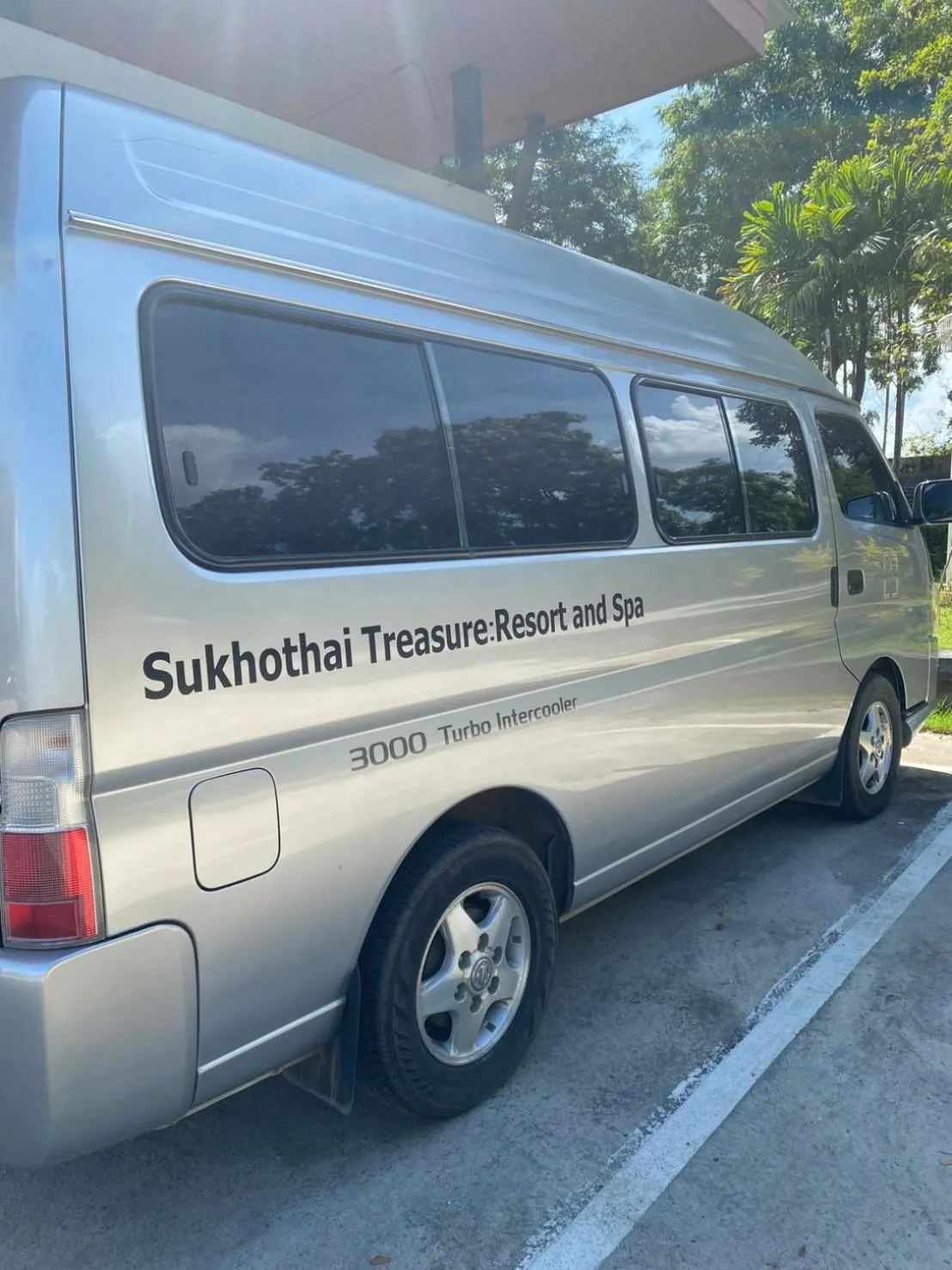 Parking in Sukhothai Treasure Resort & Spa