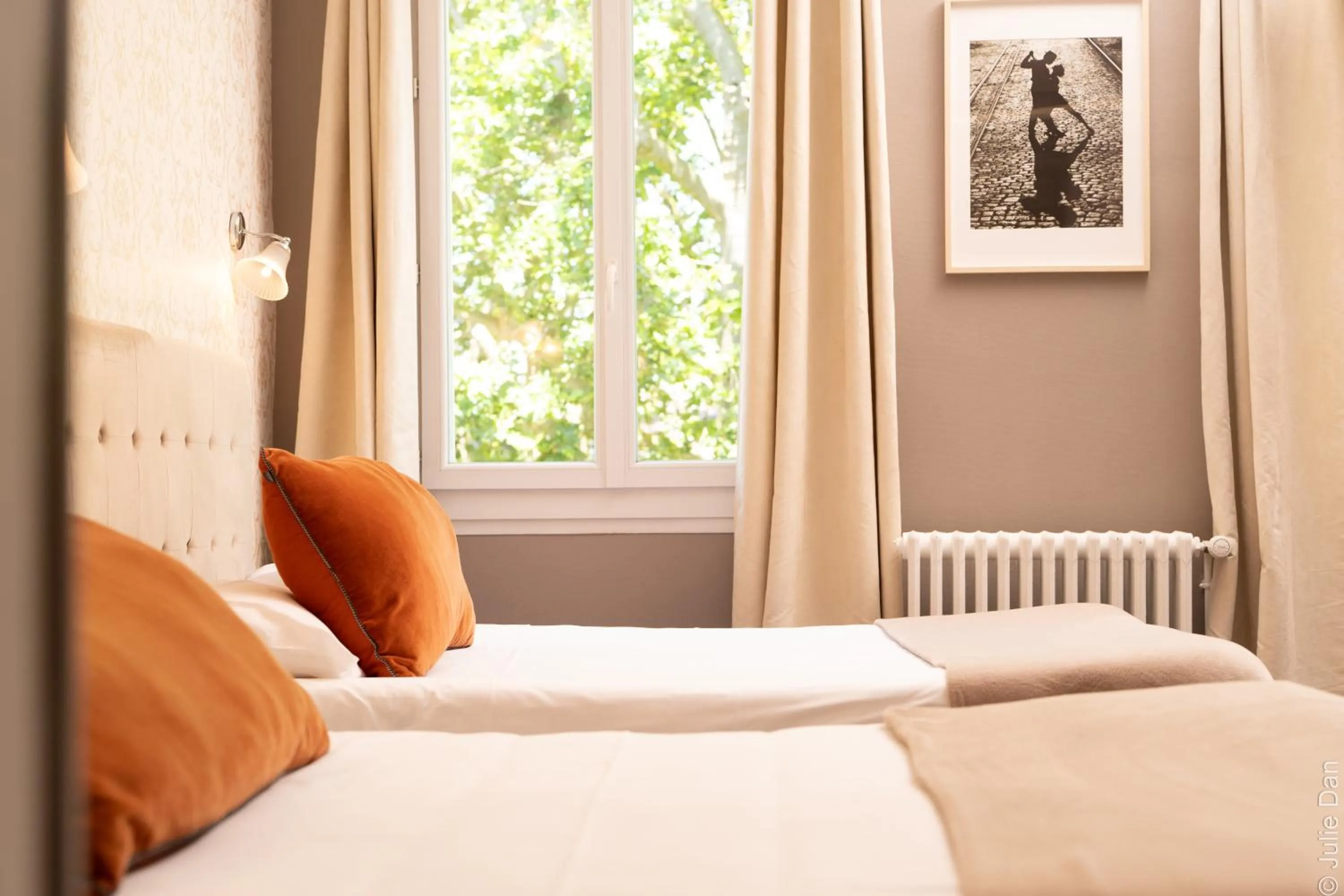 Decorative detail, Bed in Hotel Mirabeau