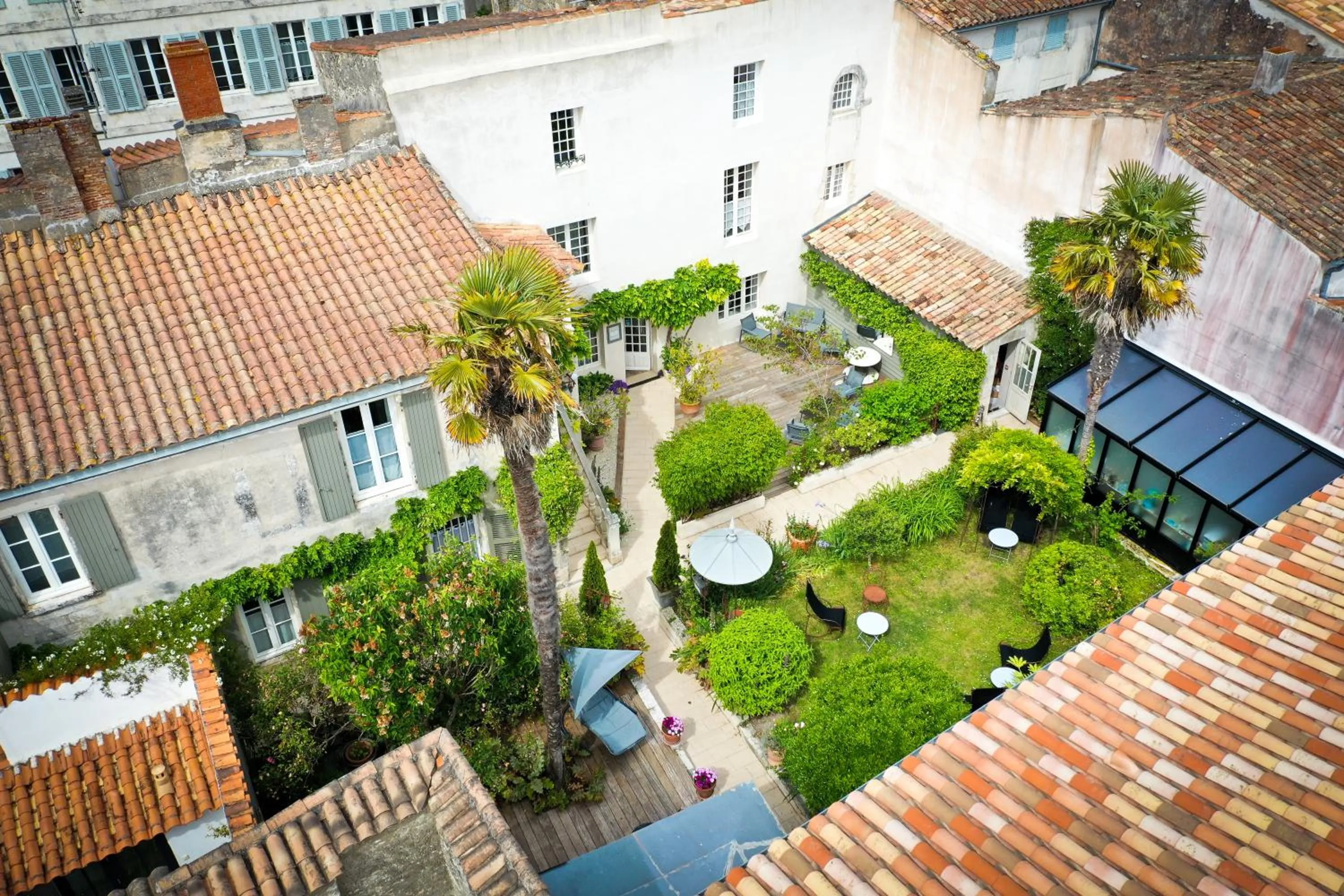Bird's eye view in La Maison Douce