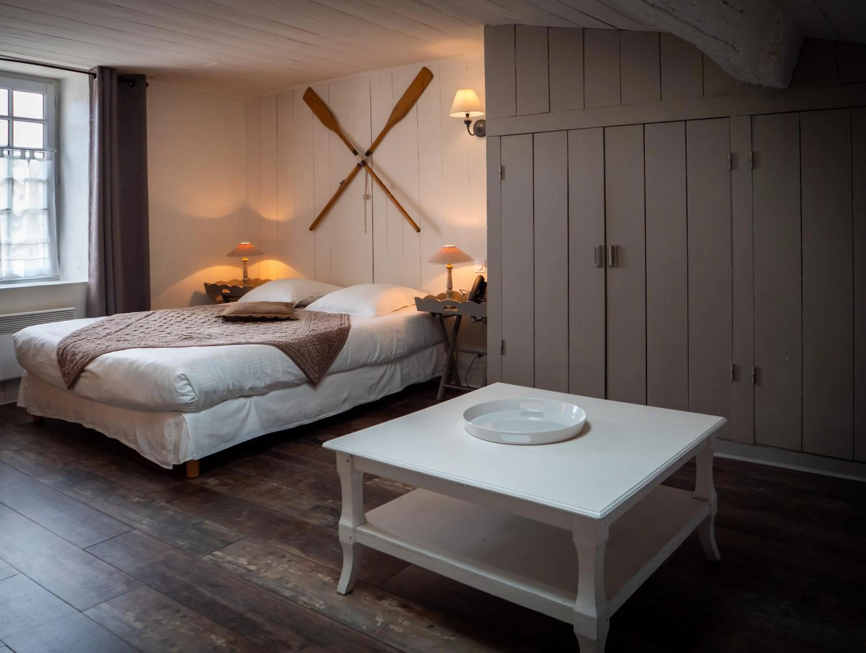 Photo of the whole room in La Maison Douce