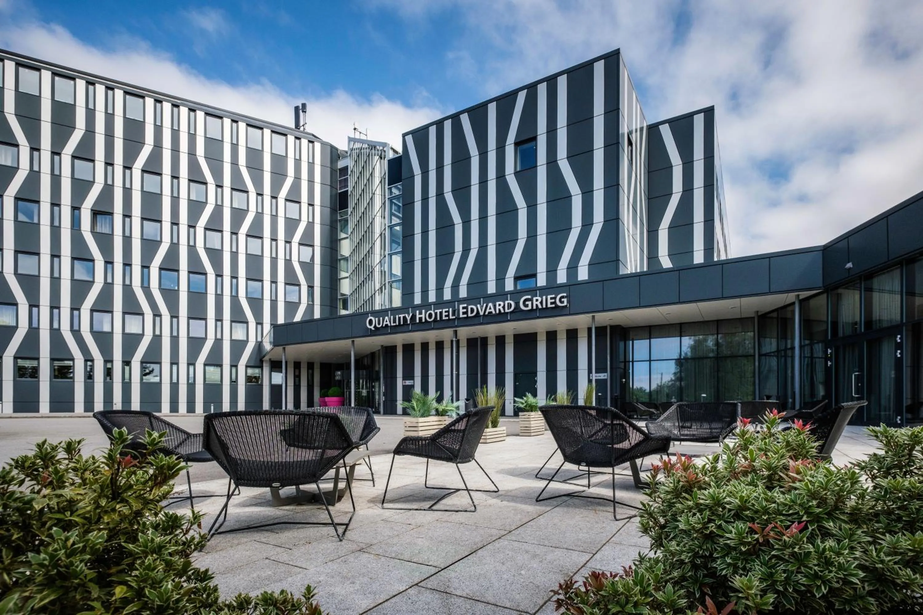 Facade/entrance in Quality Hotel Edvard Grieg