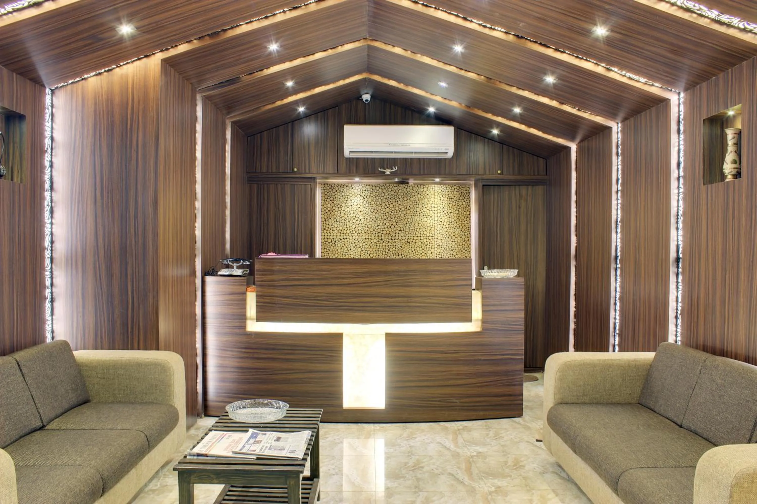 Lobby or reception in La Vie Woods- couples/families only