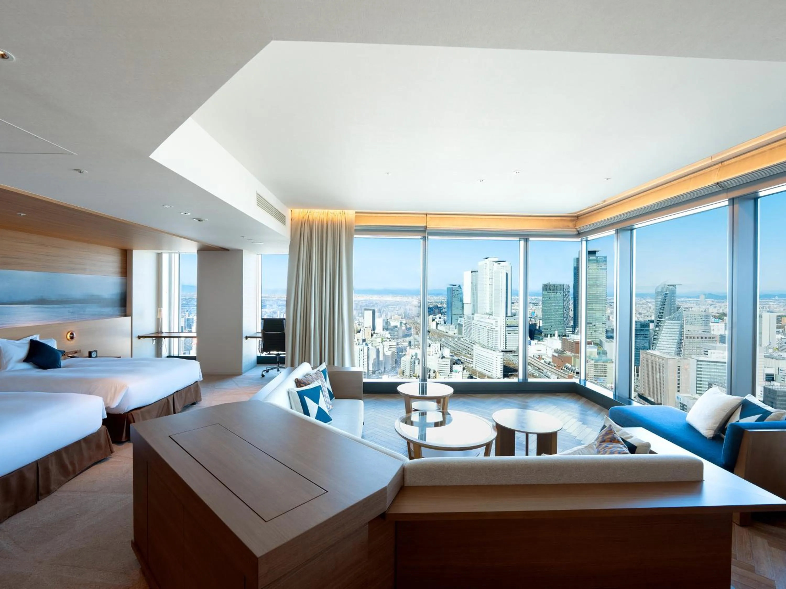 View (from property/room), Bed in Nagoya Prince Hotel Sky Tower