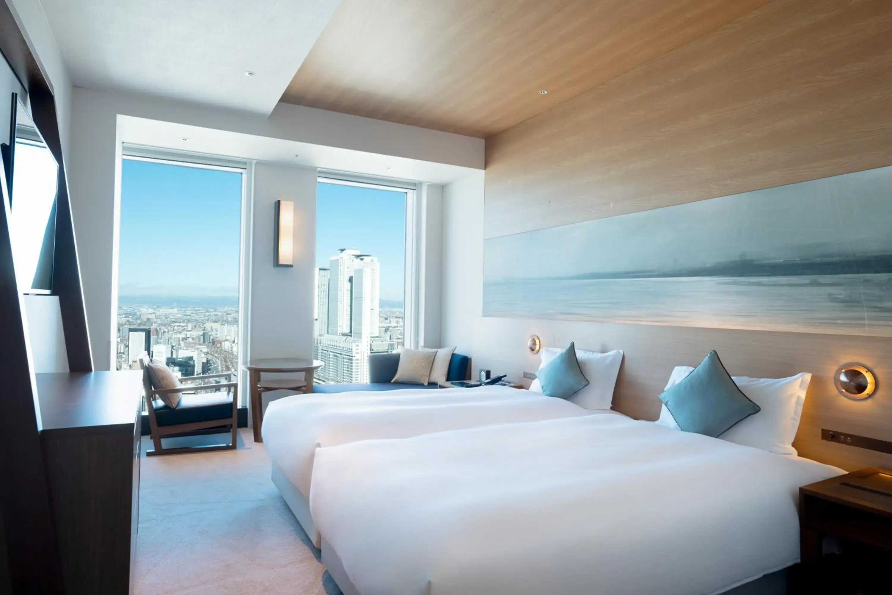 Superior Twin Room with Nagoya Station View in Nagoya Prince Hotel Sky Tower Superior Twin Room with Nagoya Station View in Nagoya Prince Hotel Sky Tower