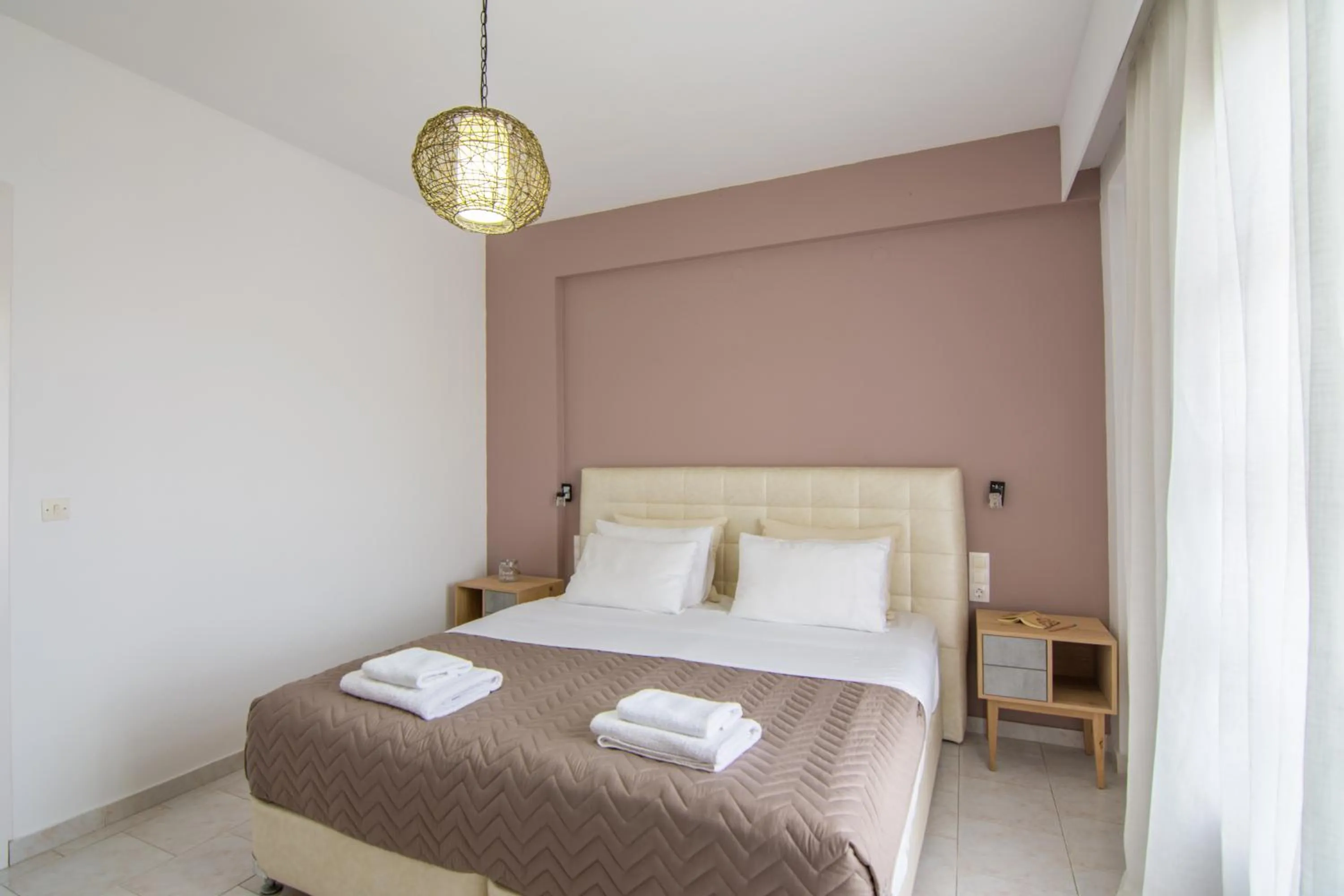 Other, Bed in The Wave