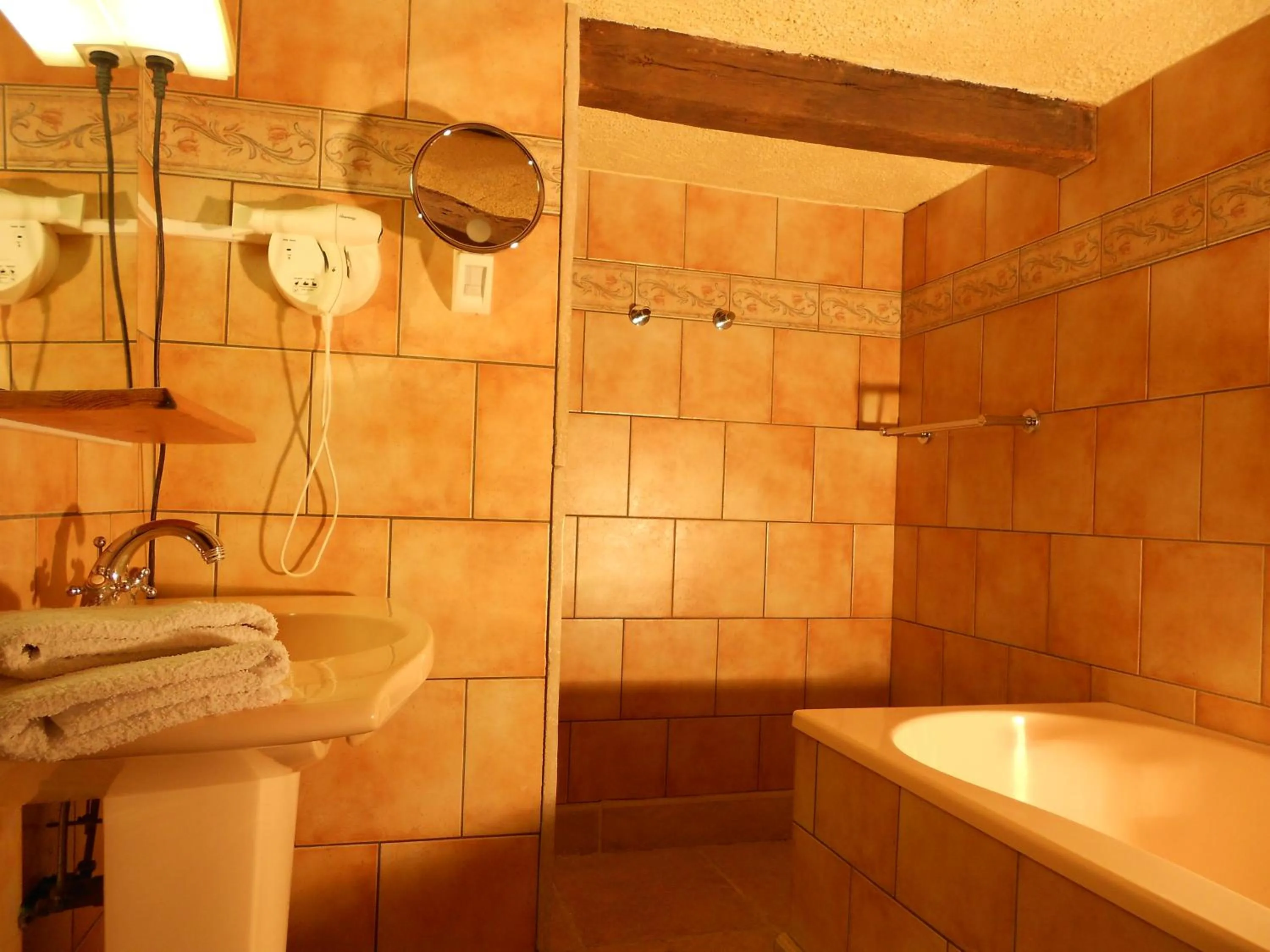 Bathroom in Auberge de l'Abbatiale