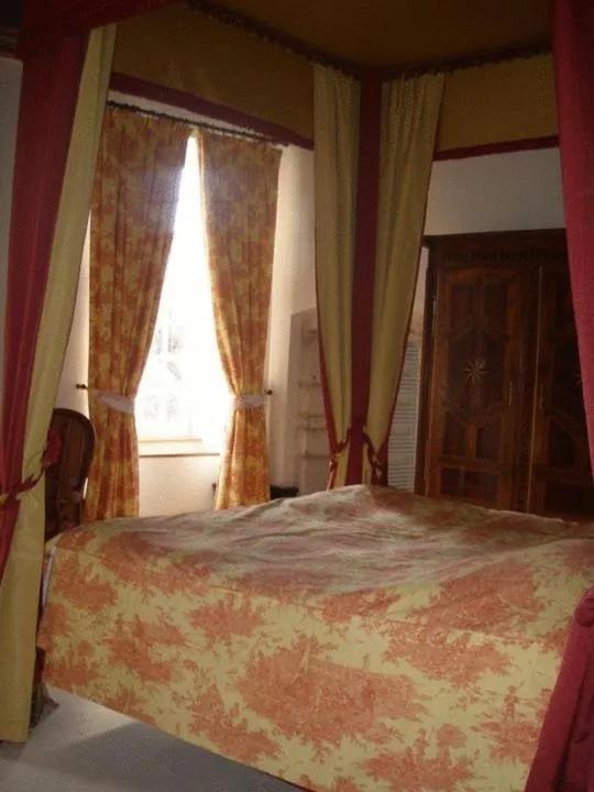 Decorative detail in Auberge de l'Abbatiale