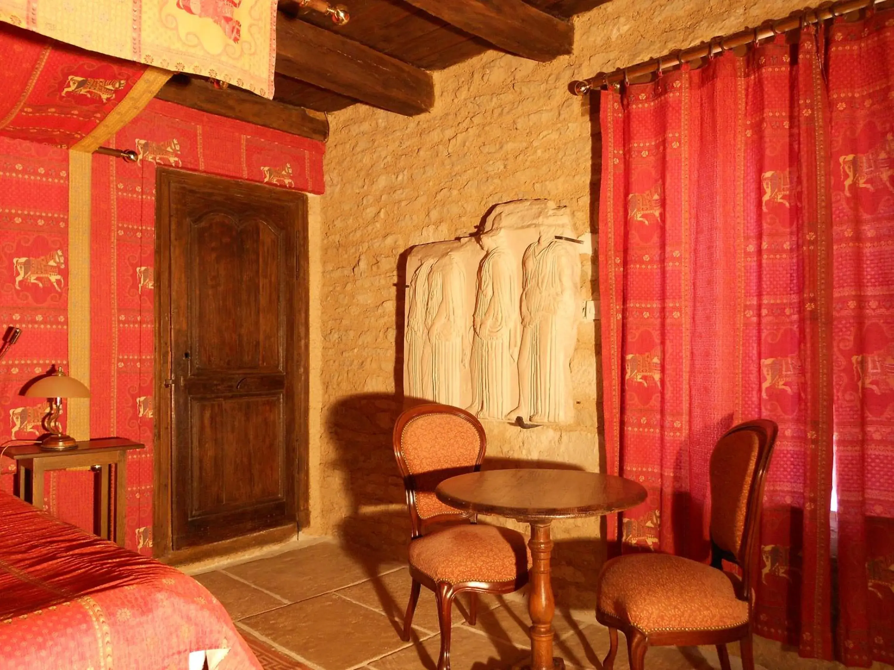 Standard Double Room Rouge in Auberge de l'Abbatiale Standard Double Room Rouge in Auberge de l'Abbatiale