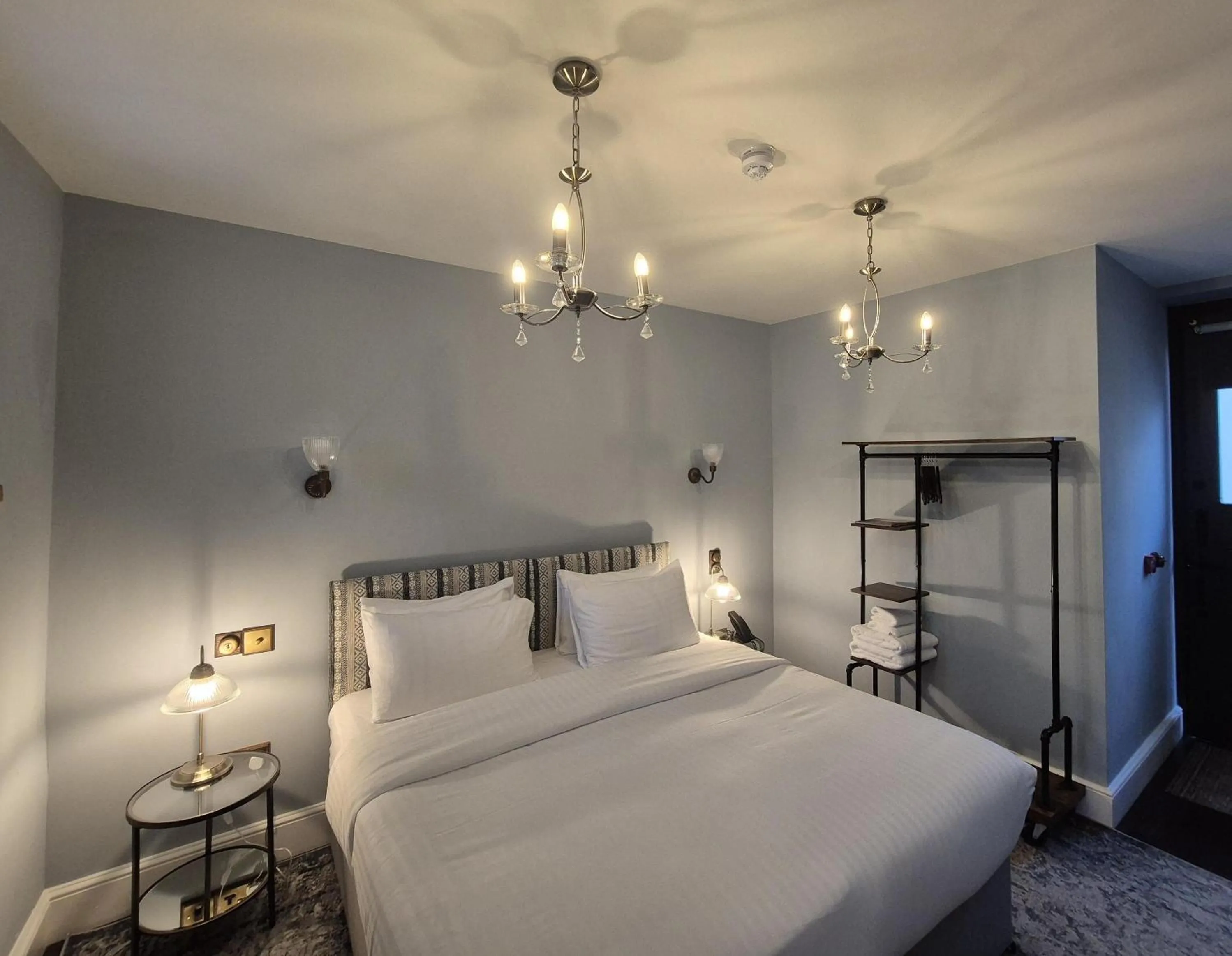 Bedroom, Bed in Oakhill Hotel