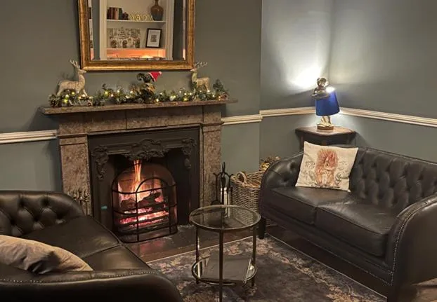 Lounge or bar in Oakhill Hotel