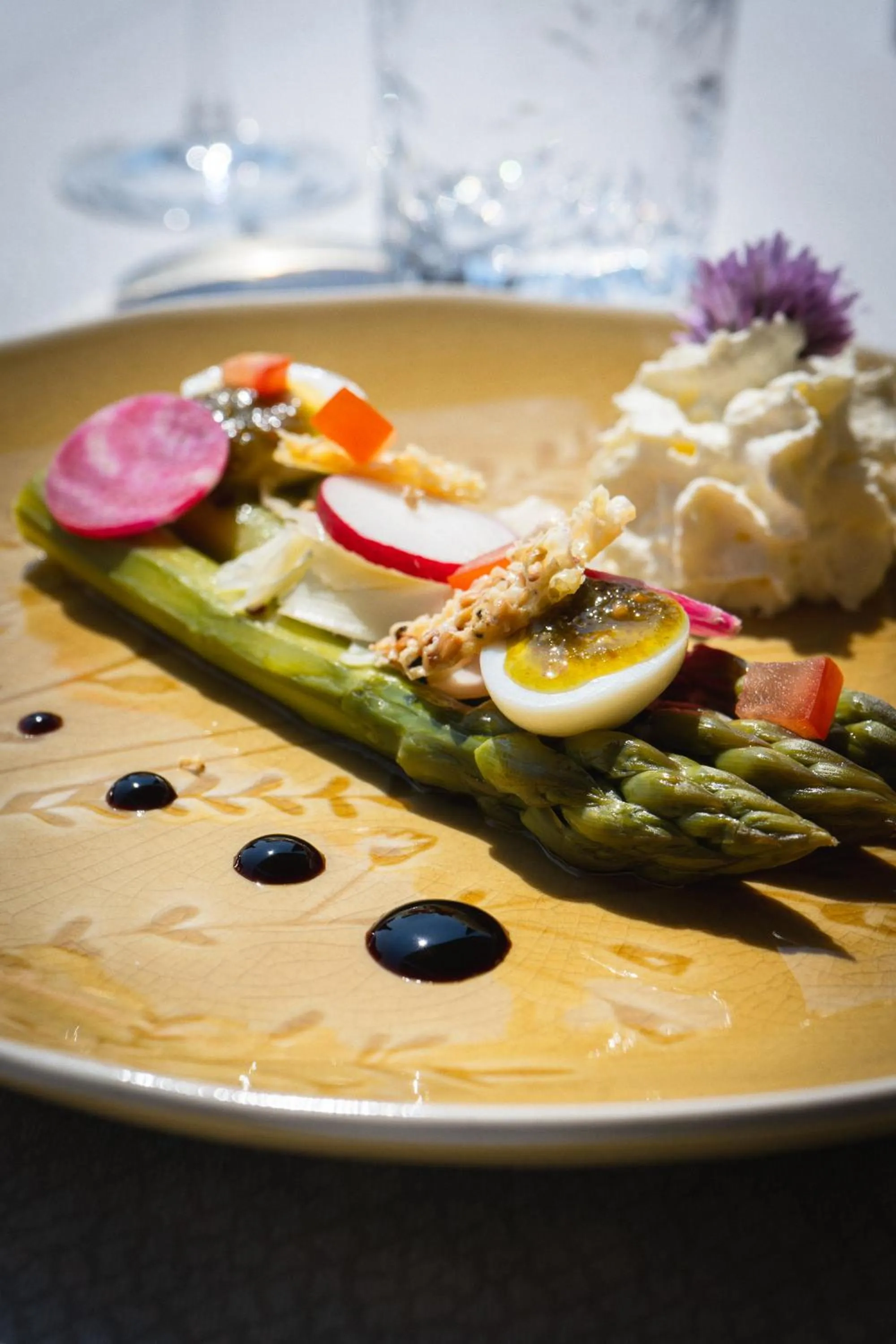 Restaurant/places to eat in Villa Cécile