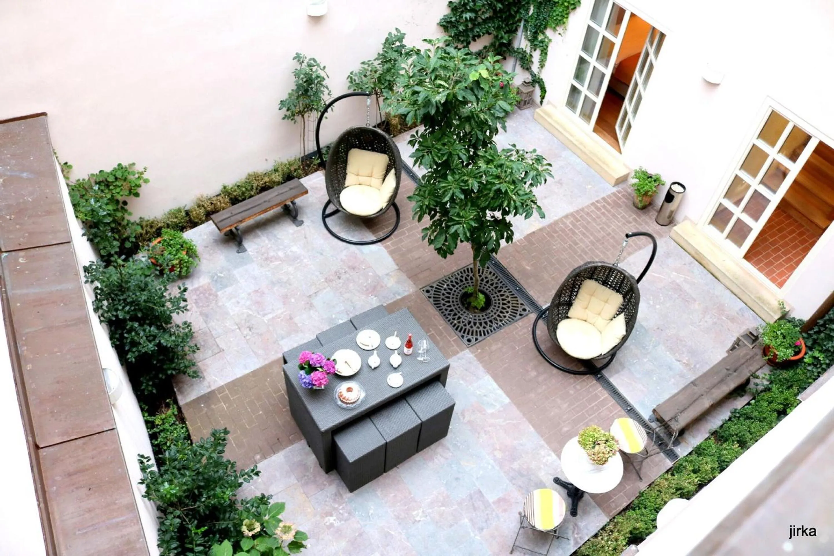 Garden in Hotel Golden Key Prague Castle