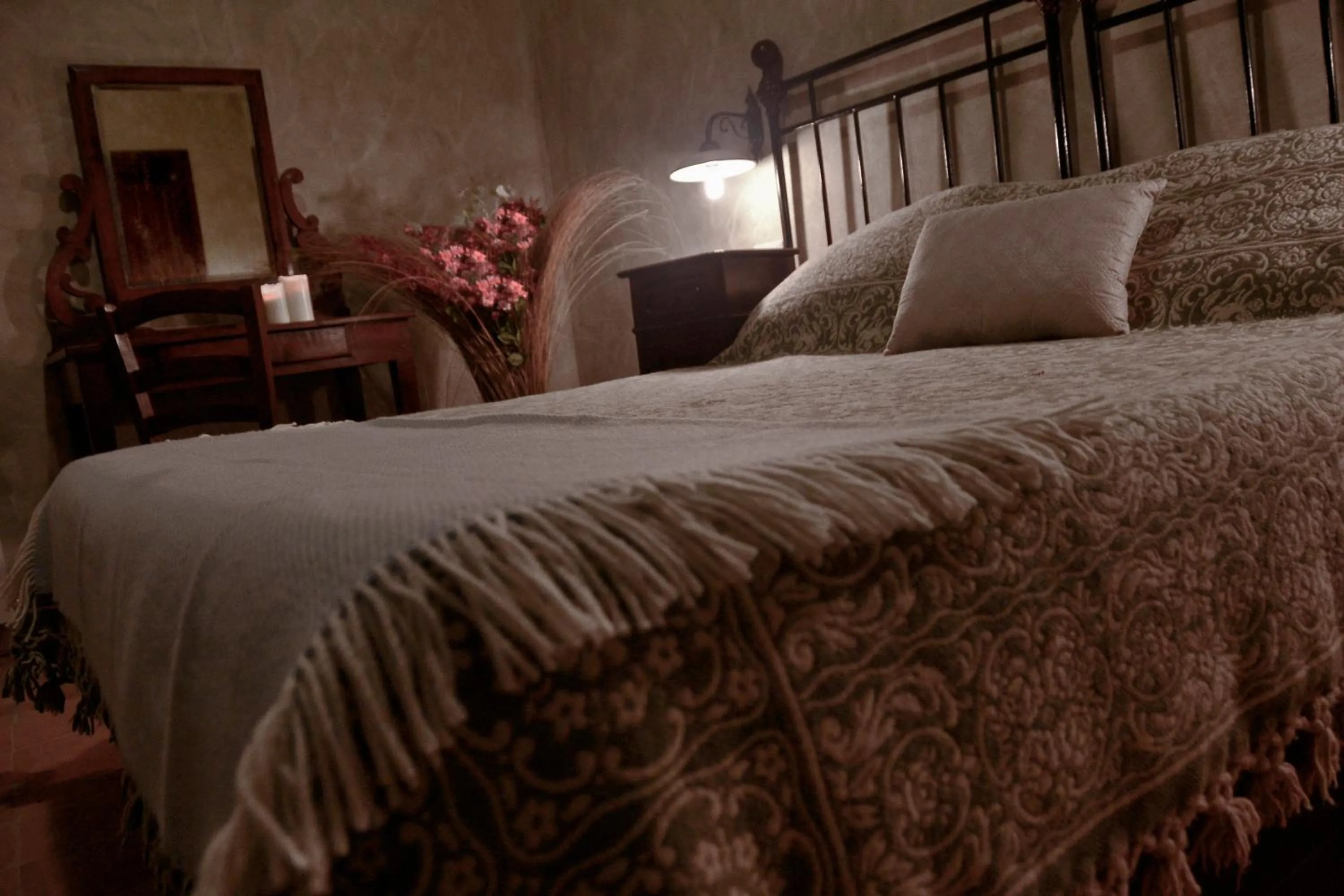 Bed in Robur Marsorum Albergo Diffuso