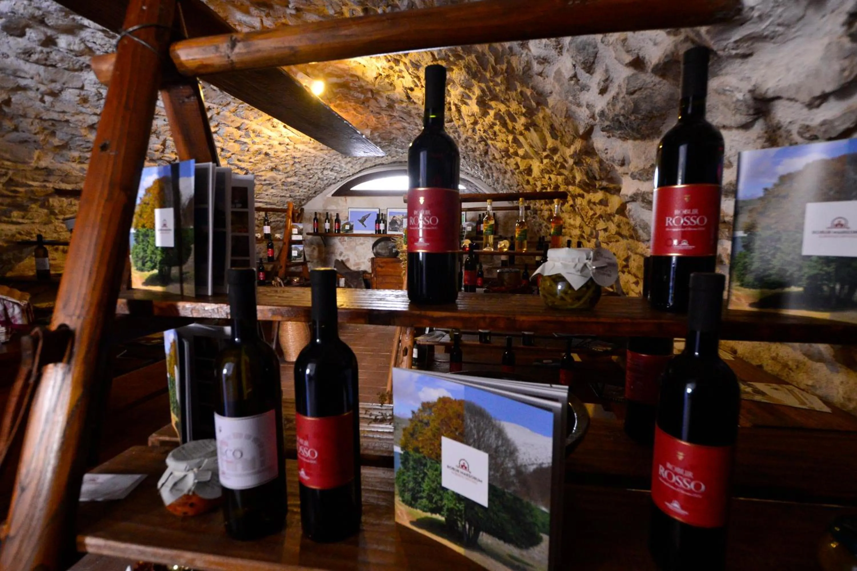 Decorative detail in Robur Marsorum Albergo Diffuso