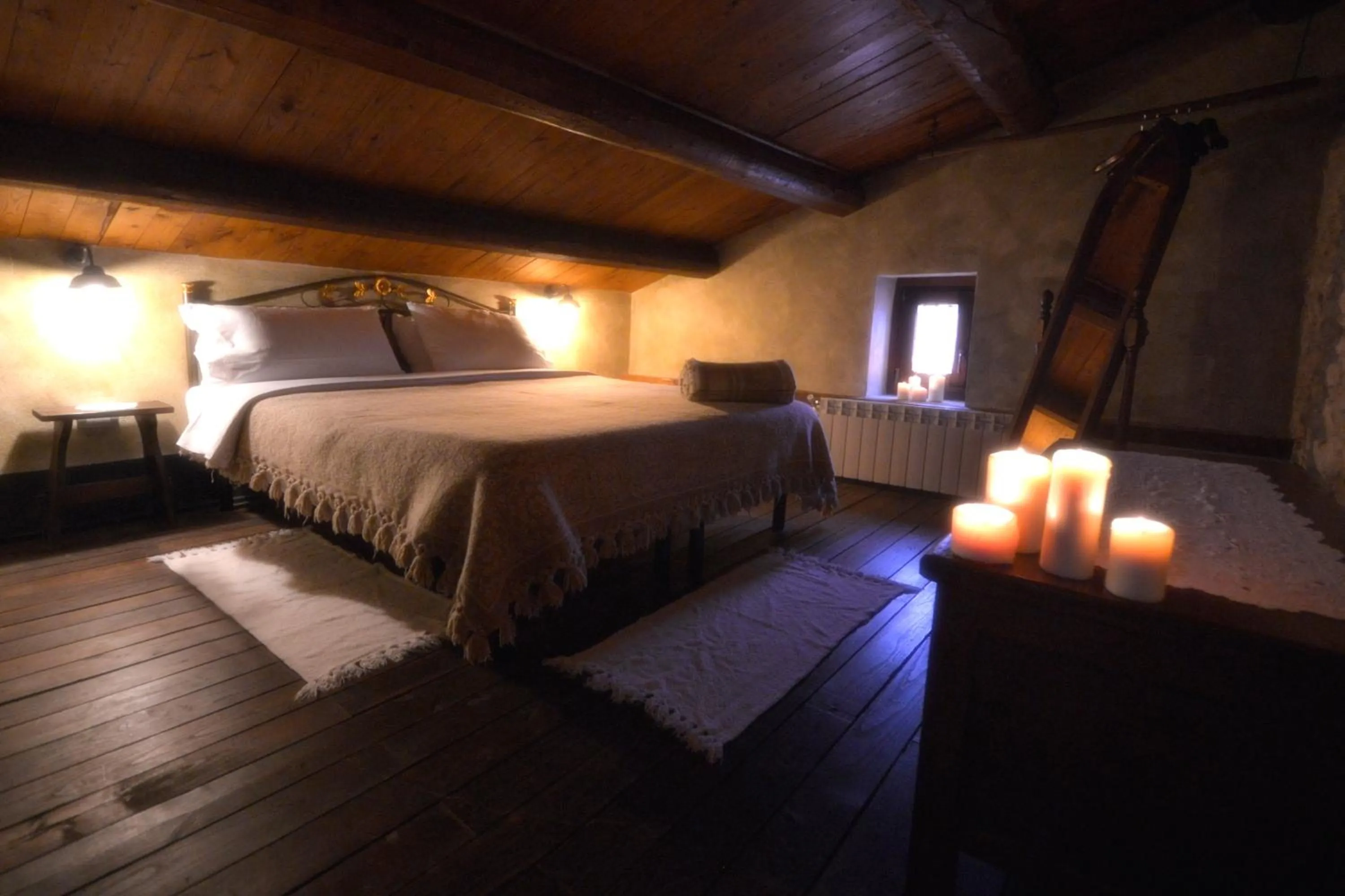 Bed in Robur Marsorum Albergo Diffuso