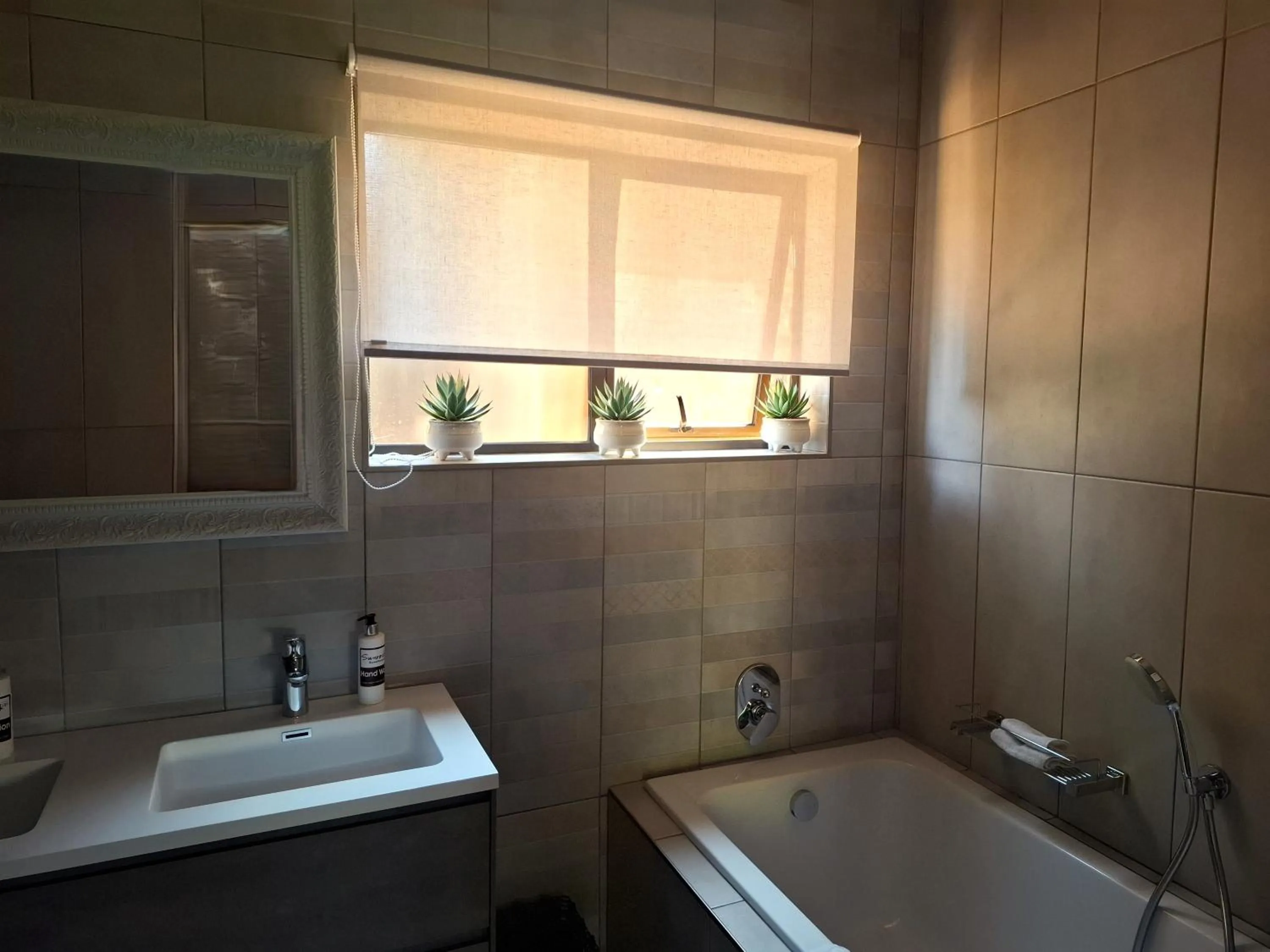 Bathroom in Sunrock Guesthouse