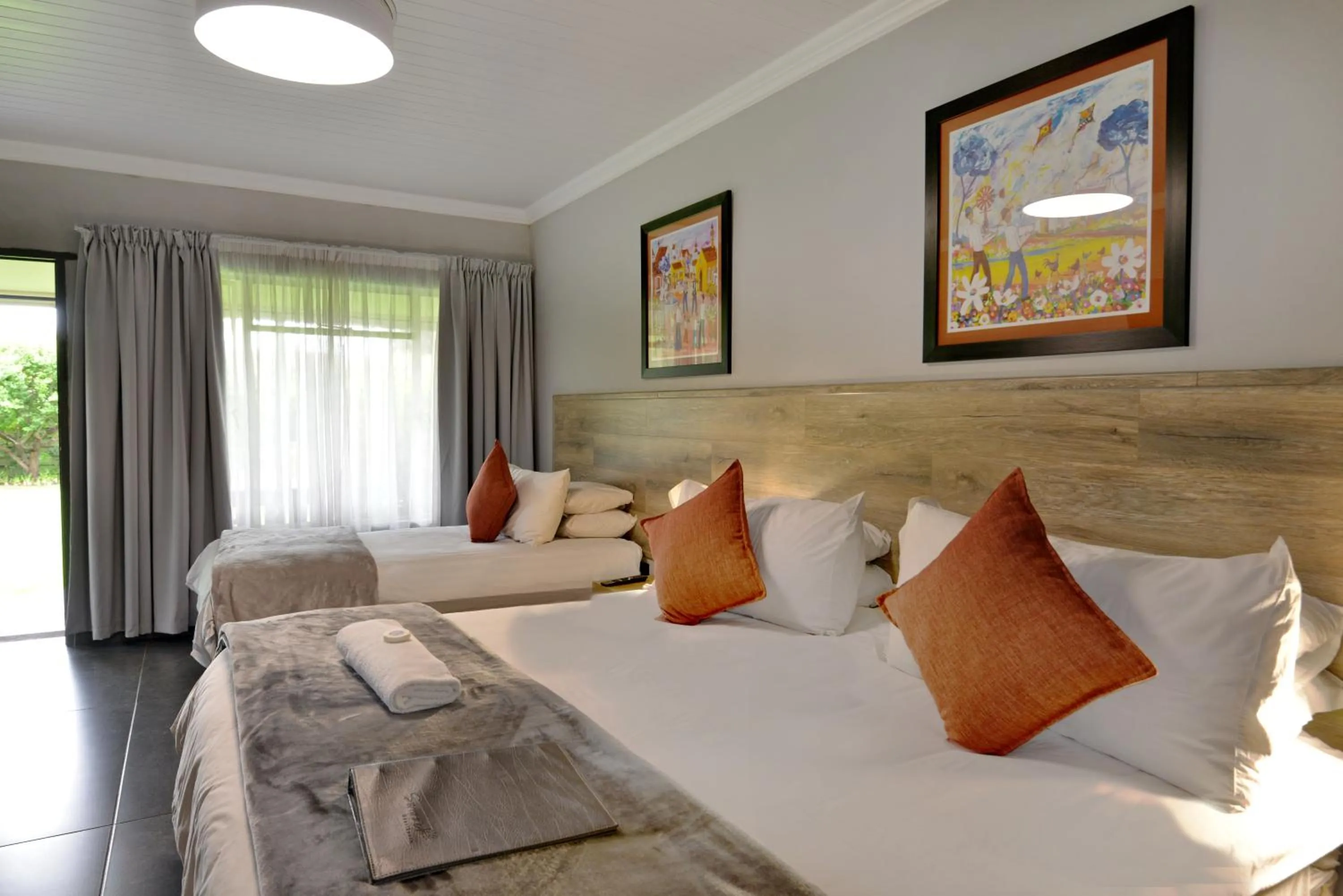 Bedroom, Bed in Sunrock Guesthouse