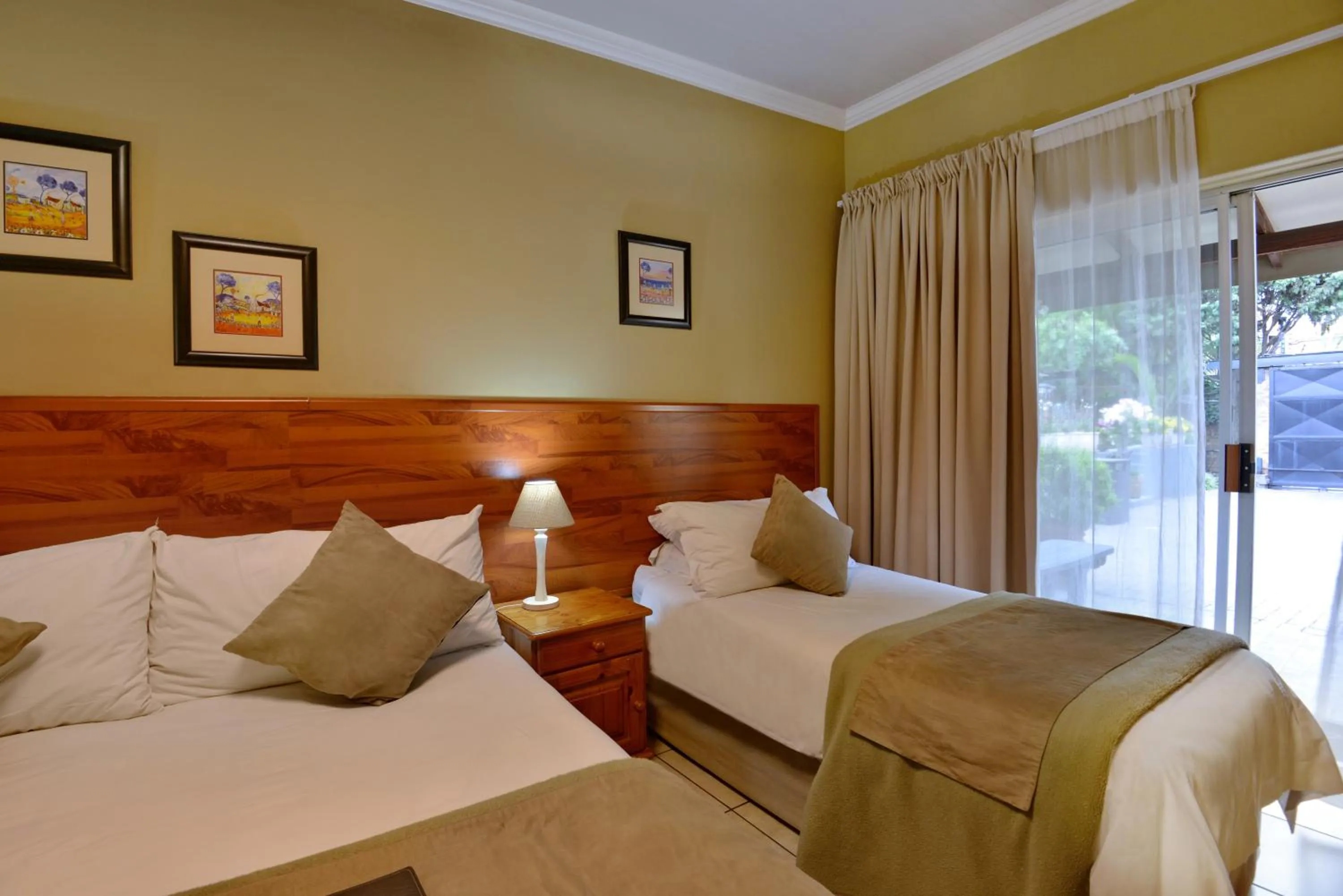 Bedroom, Bed in Sunrock Guesthouse