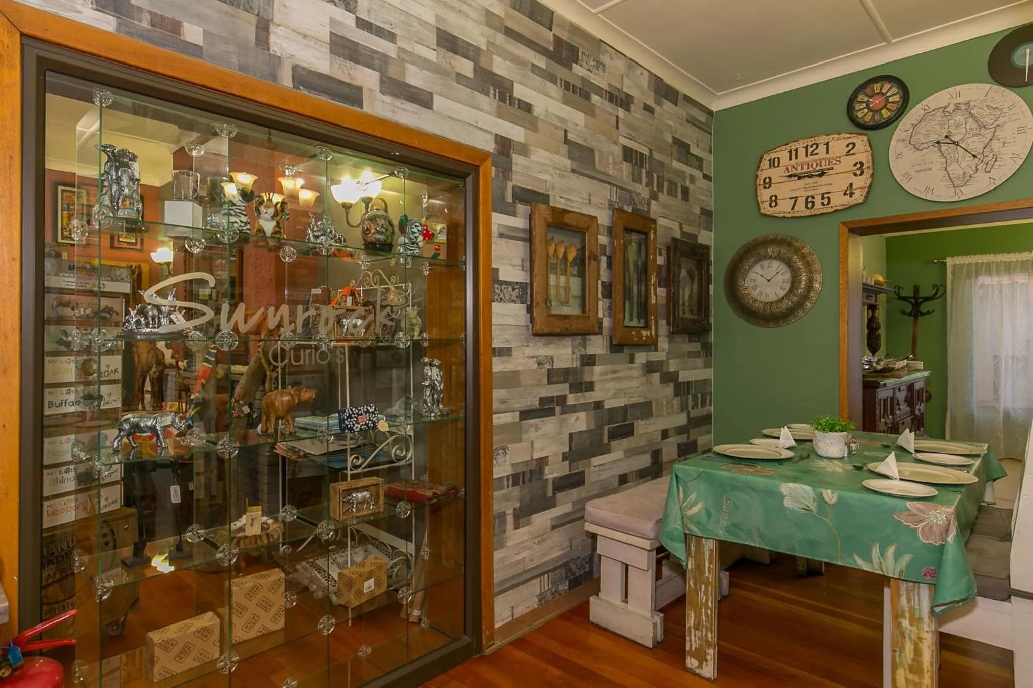 On-site shops in Sunrock Guesthouse