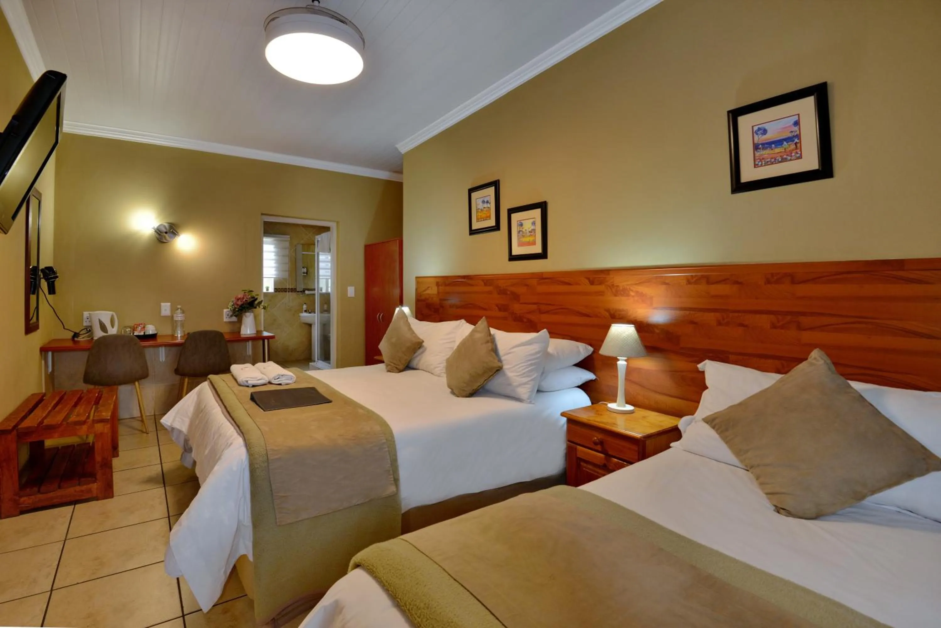 Bedroom, Bed in Sunrock Guesthouse