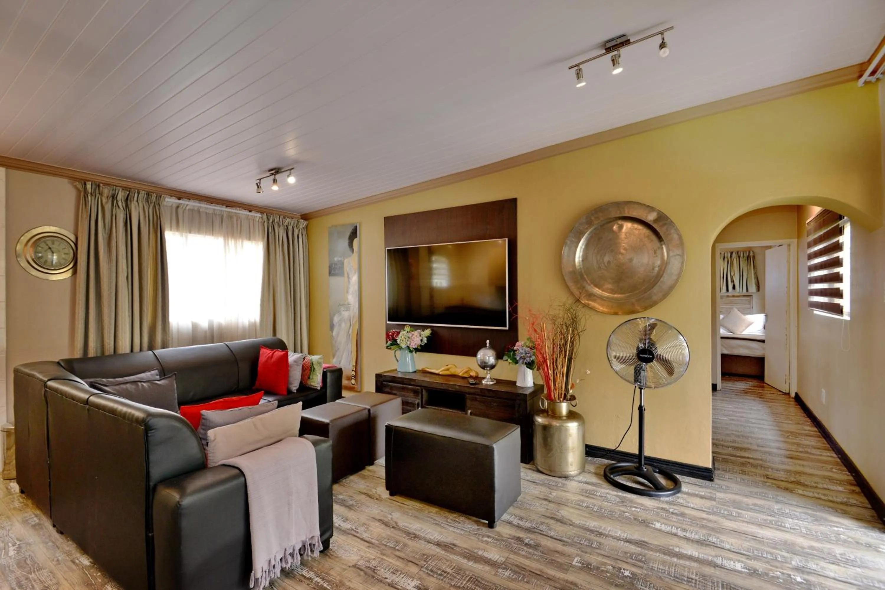 Living room in Sunrock Guesthouse