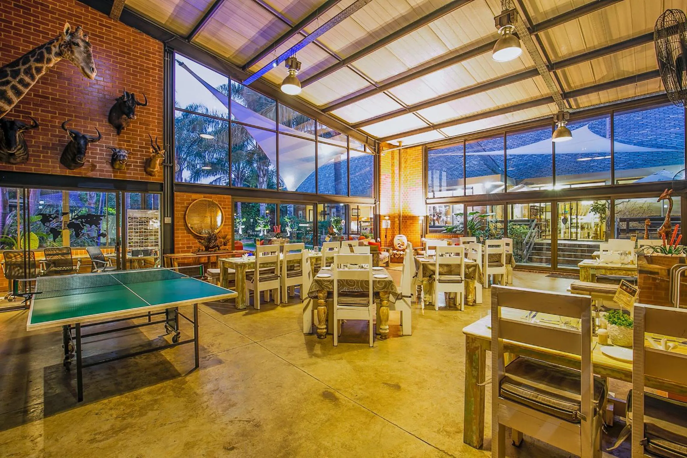 Restaurant/places to eat in Sunrock Guesthouse