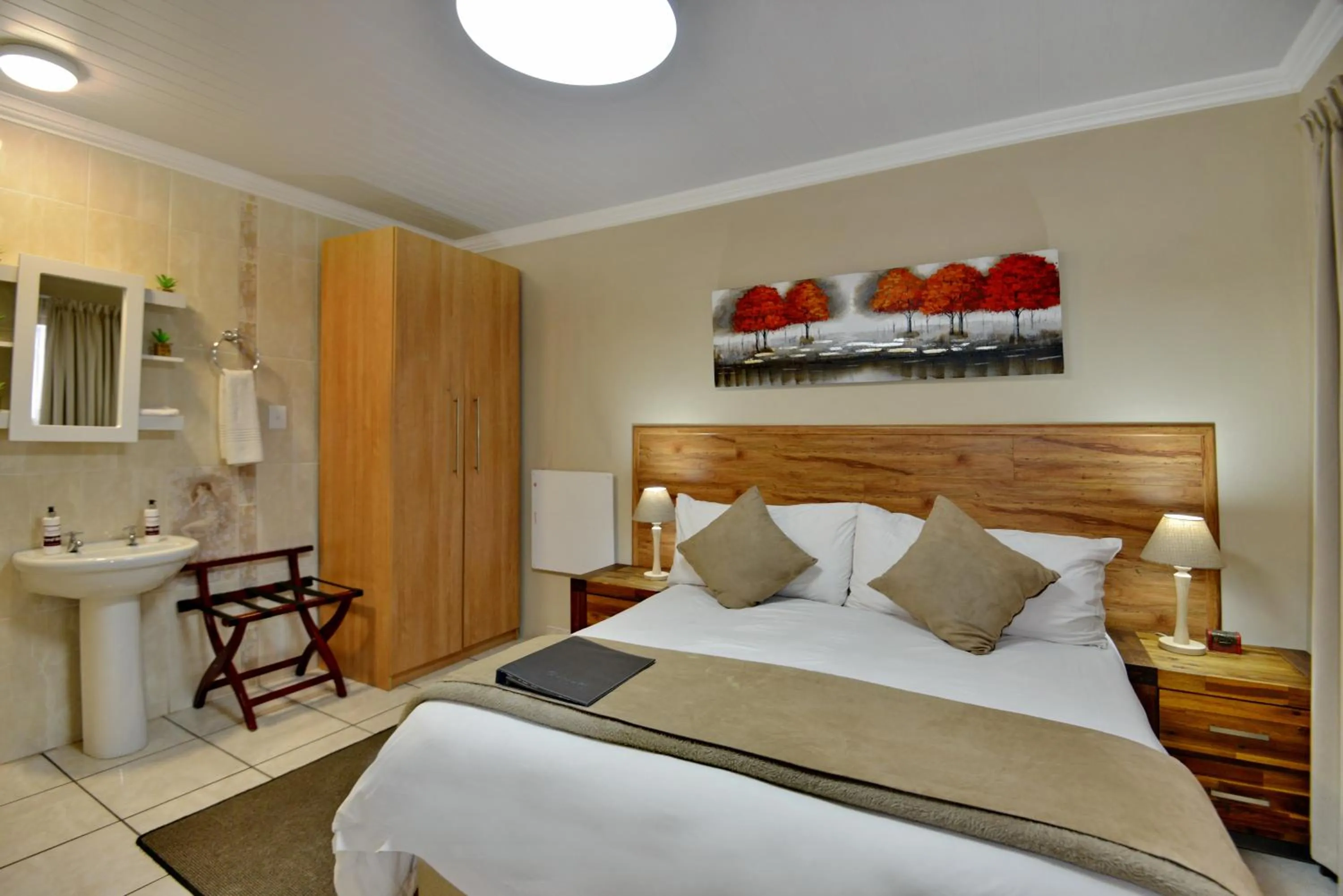 Bedroom, Bed in Sunrock Guesthouse