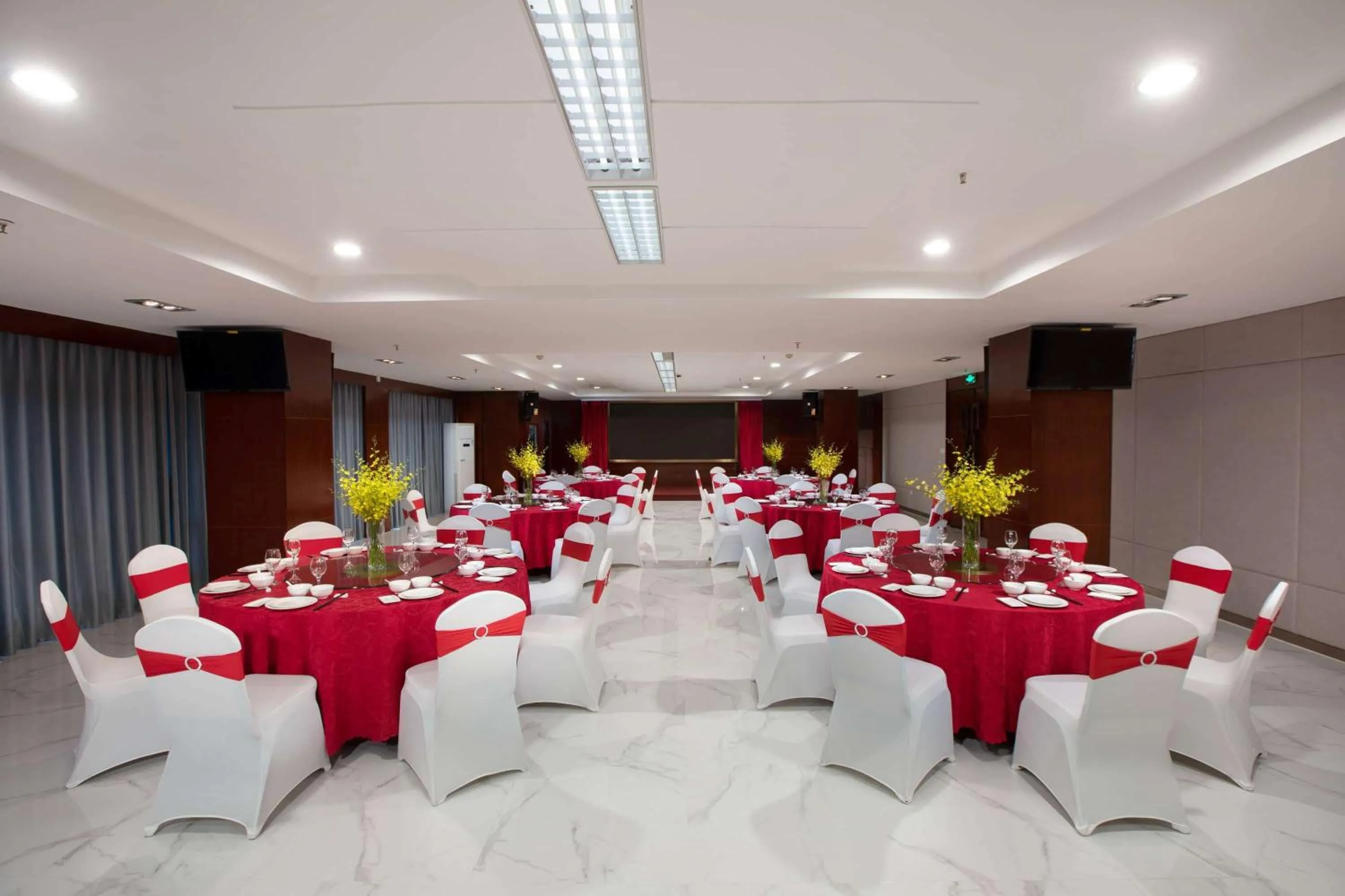 Banquet/Function facilities, Banquet Facilities in Ramada Encore by Wyndham Qionghai Downtown