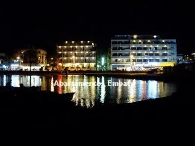Facade/entrance in Apartamentos Embat