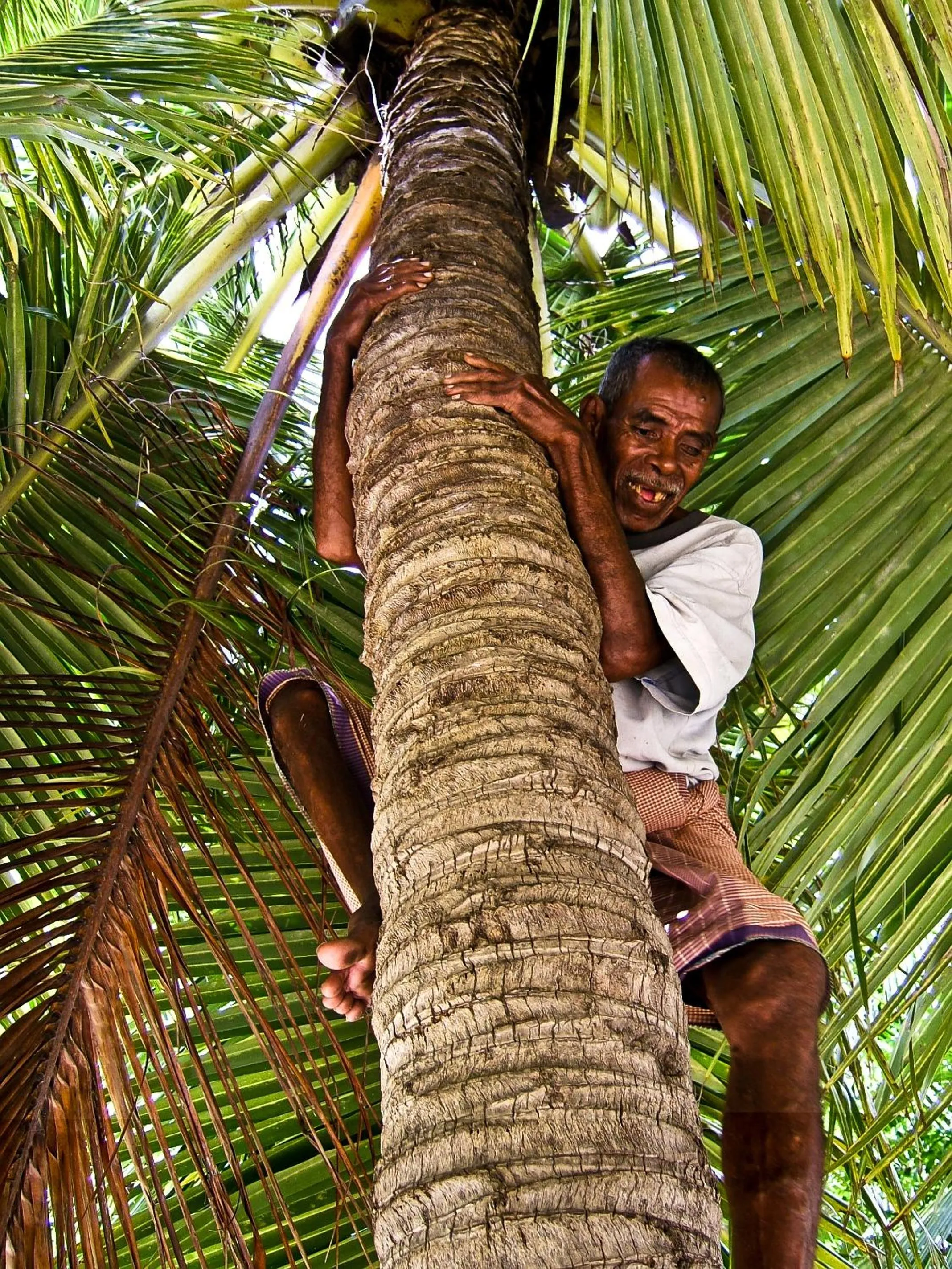 People in Boa Hill Surf House