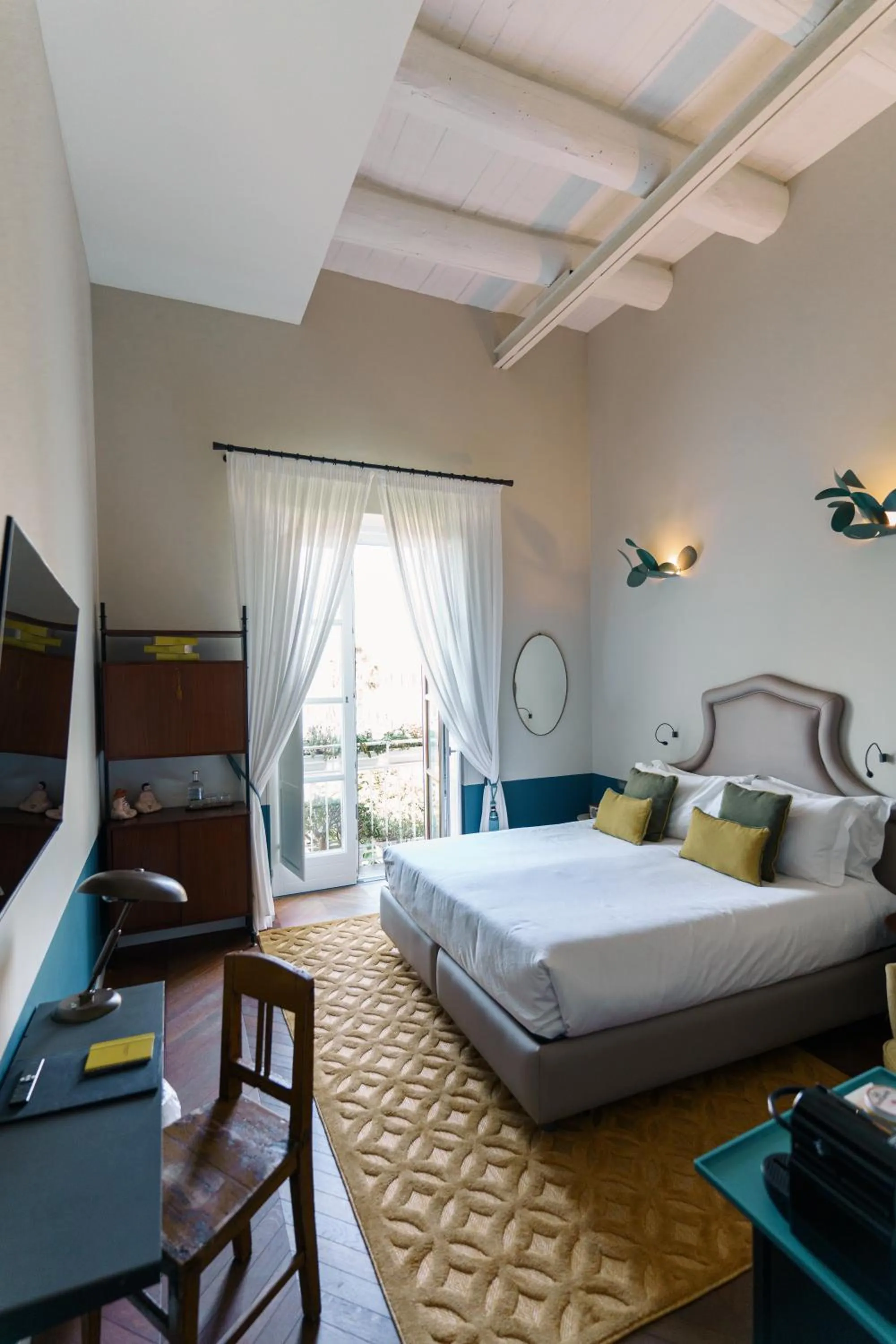 Photo of the whole room, Bed in Accademia 39