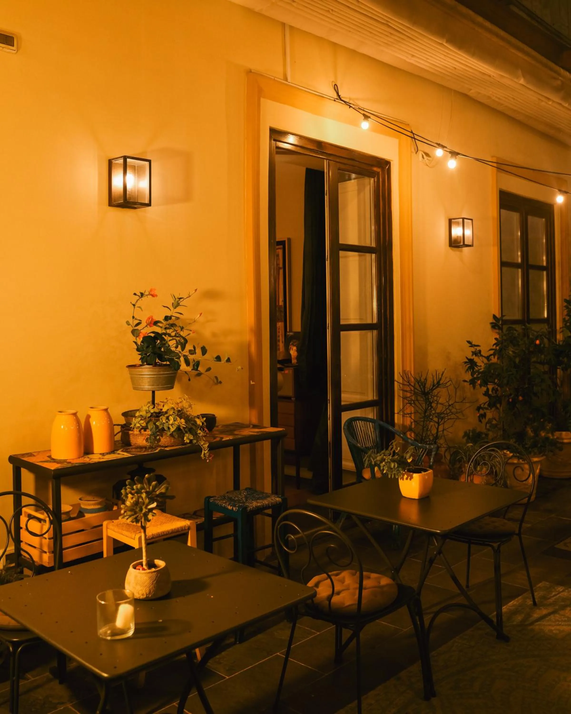 Property building in Accademia 39